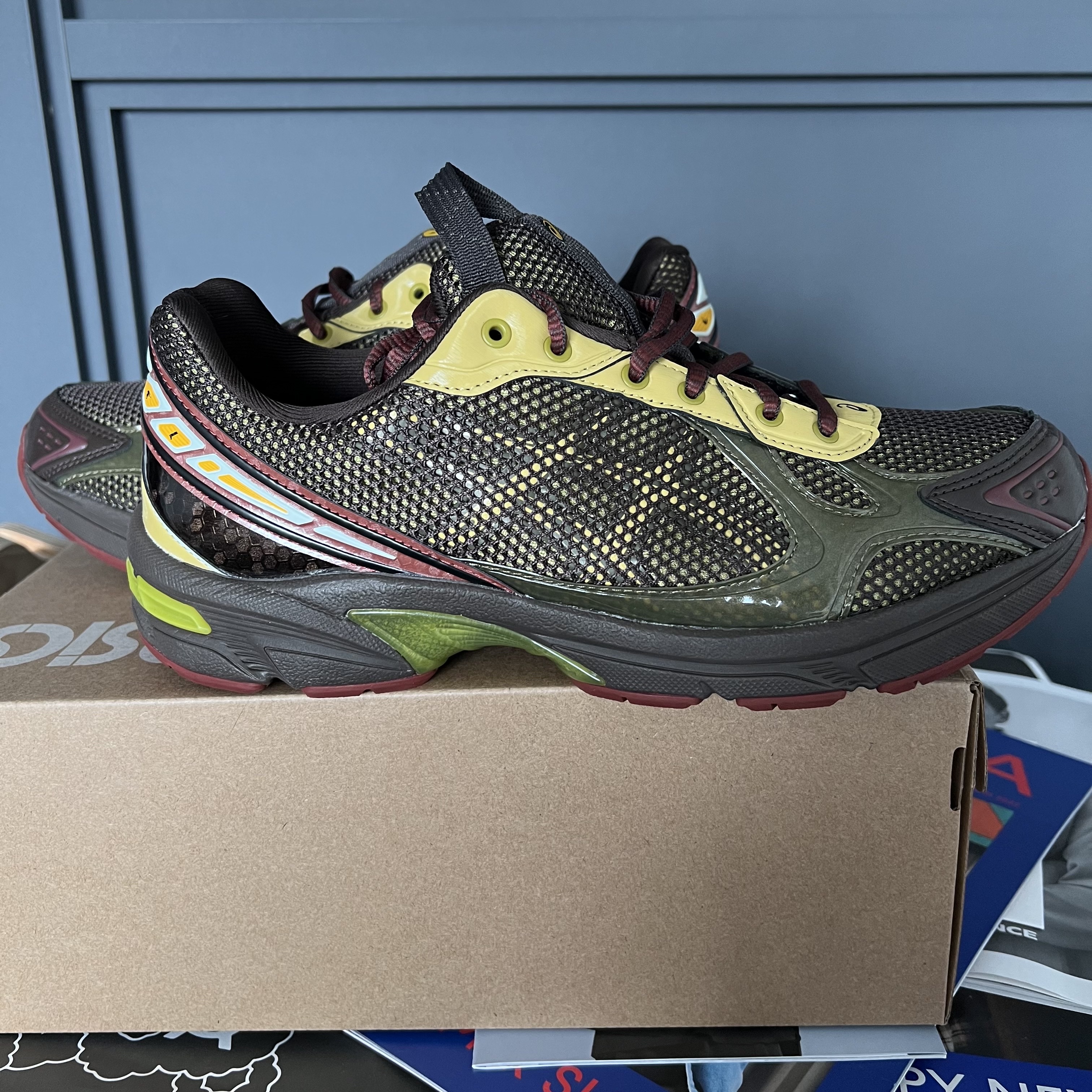 Asics UB4-S Gel-1130 Demitasse 착용 스타일