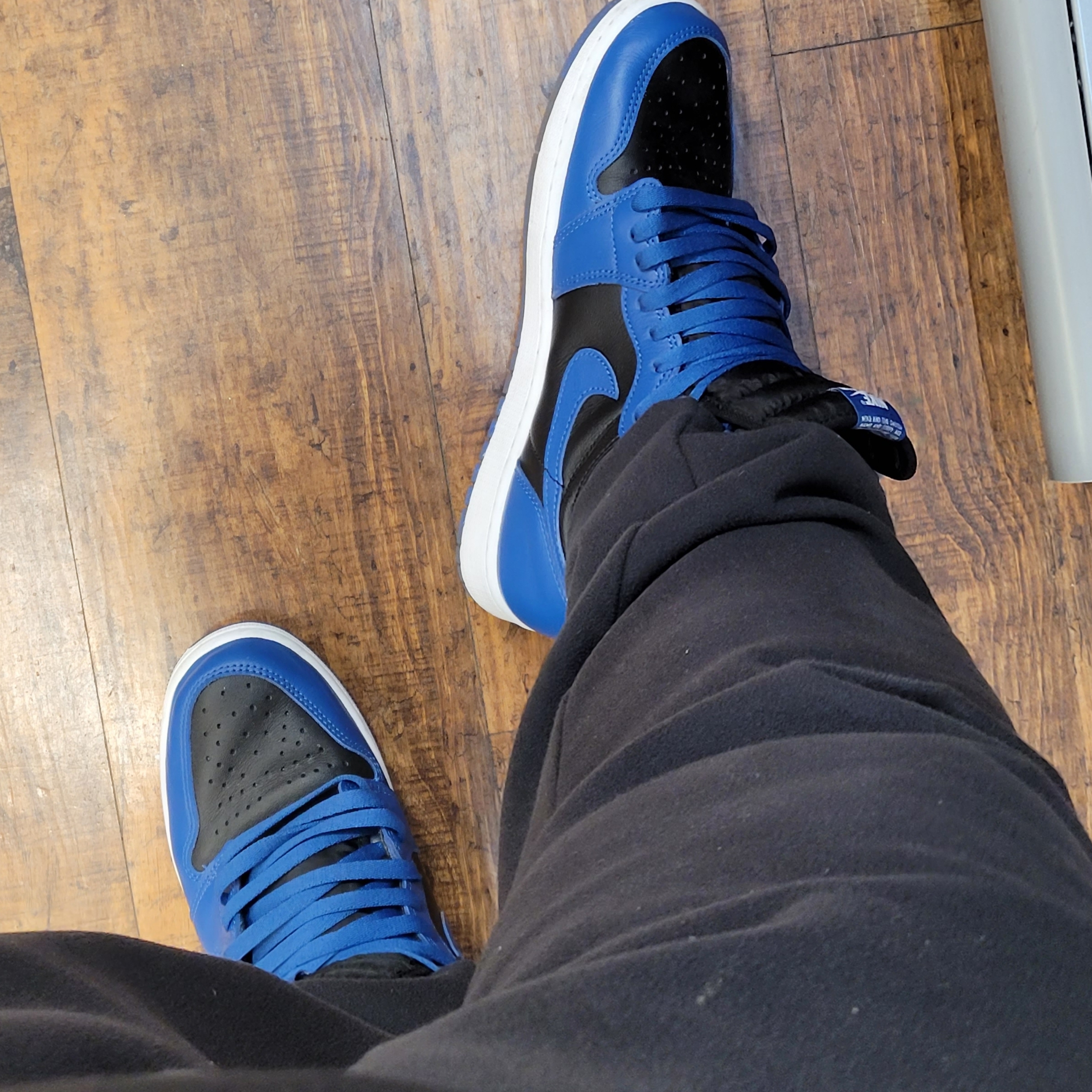 Jordan 1 Retro High OG Dark Marina Blue 착용 스타일