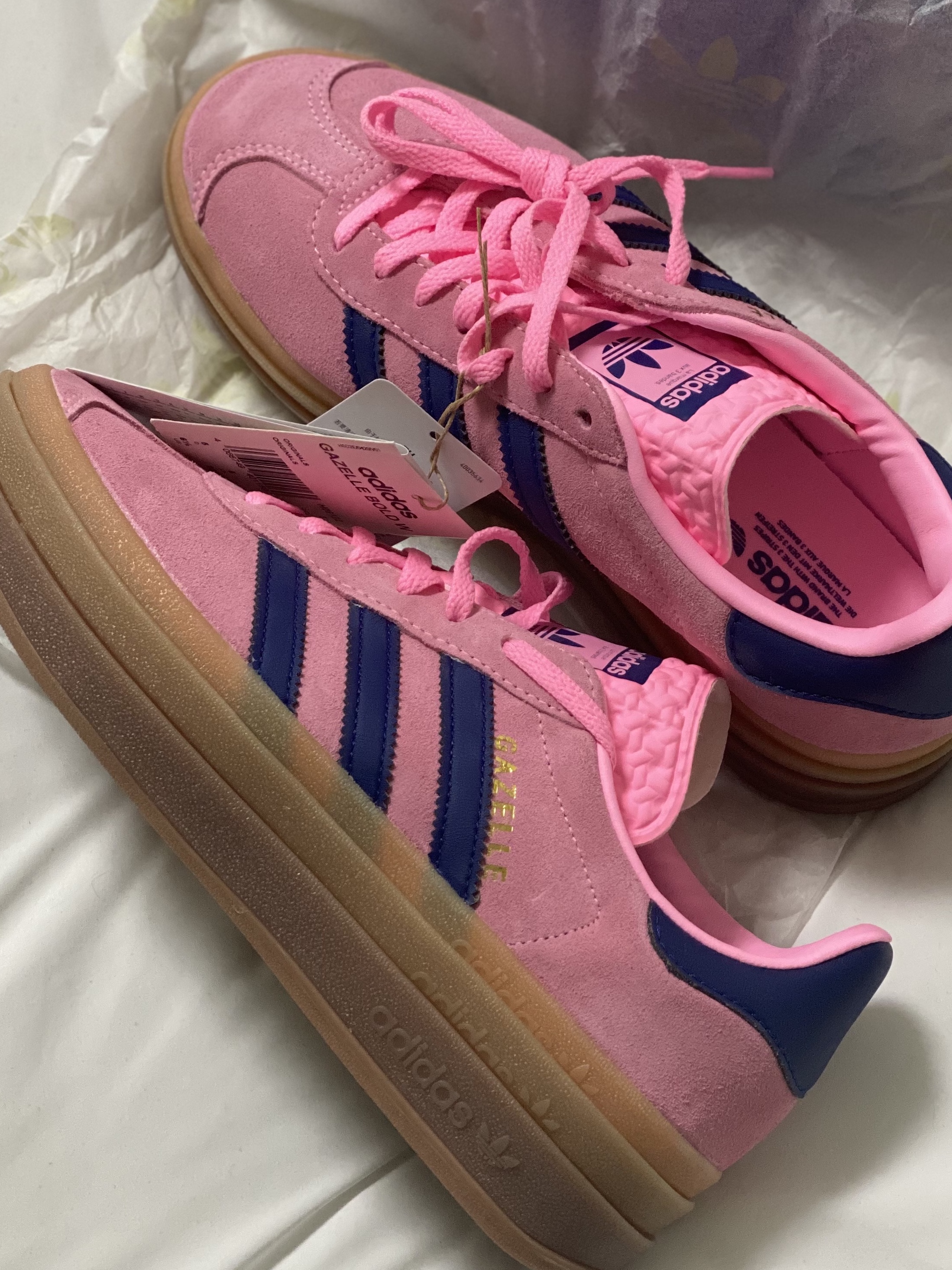 (W) Adidas Gazelle Bold Pink Glow Victory Blue 착용 스타일 - 2