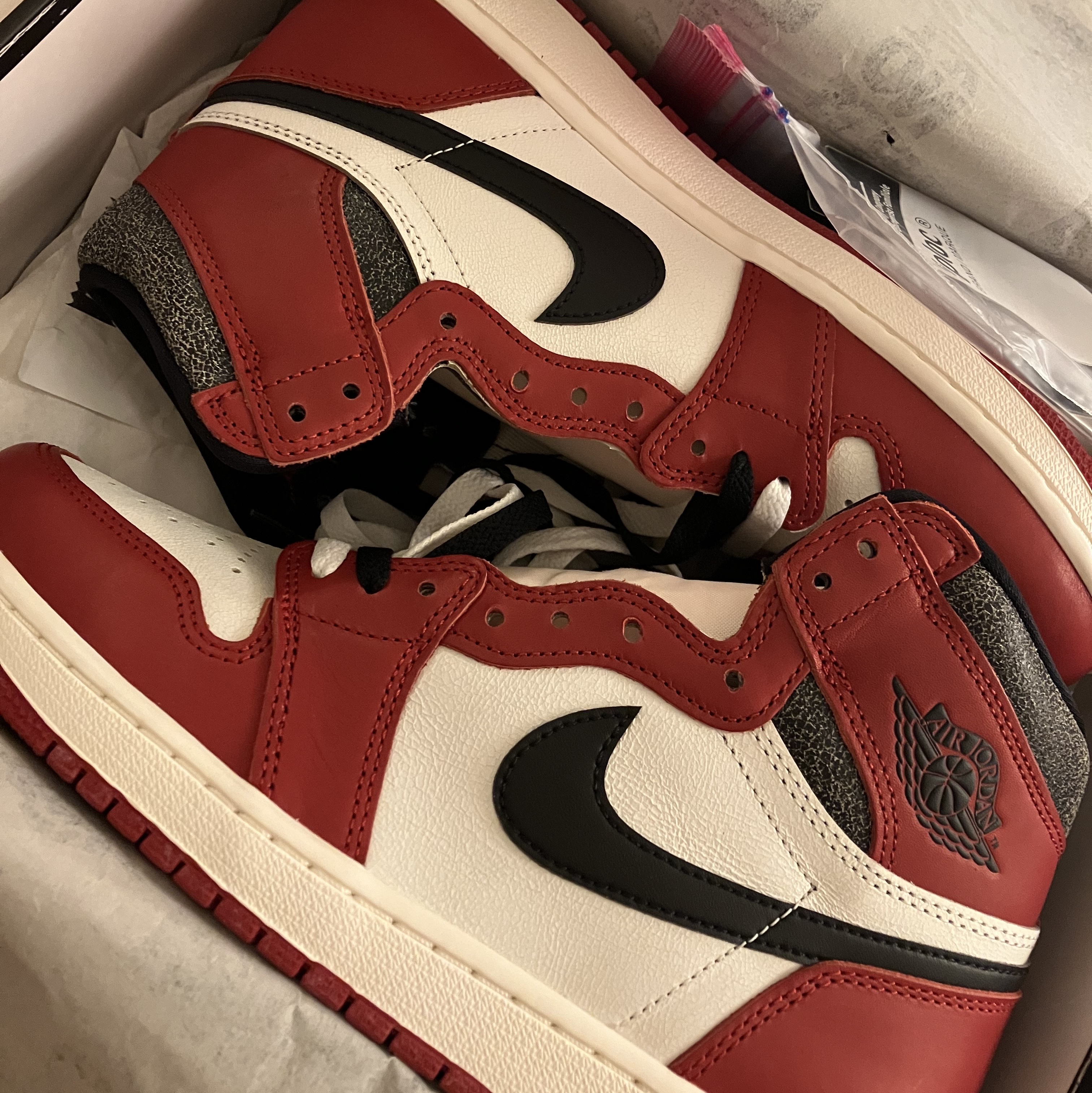 Jordan 1 Retro High OG Chicago 2022 착용 스타일 - 5