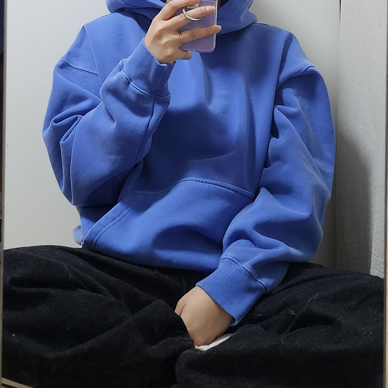 IAB Studio Pigment Hoodie Royal Blue - 22FW 착용 스타일