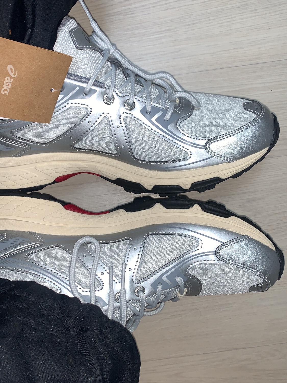 (W) Asics Gel-Venture 6 Glacier Grey Sheet Rock 착용 스타일 - 1