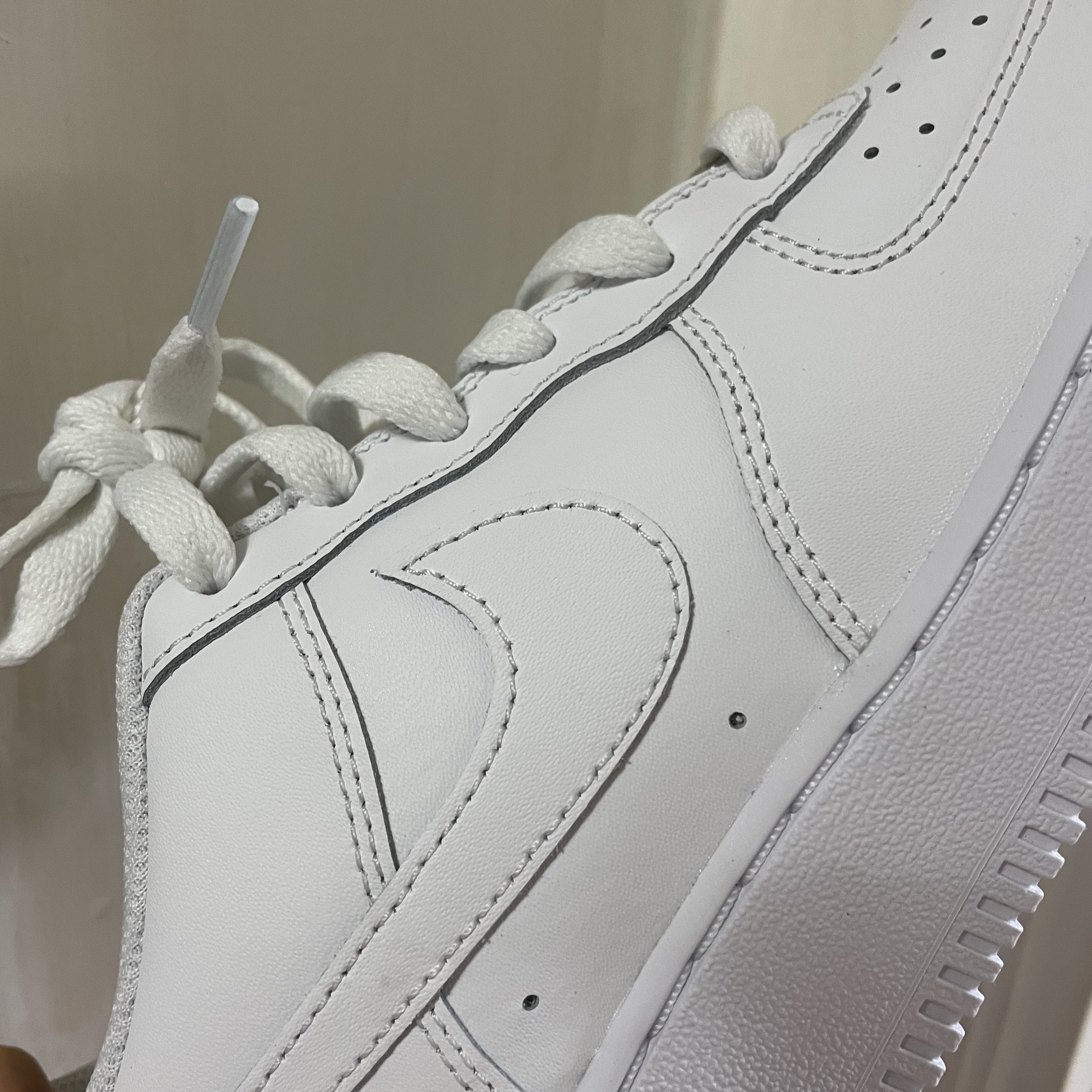 (GS) Nike Air Force 1 LE White 착용 스타일