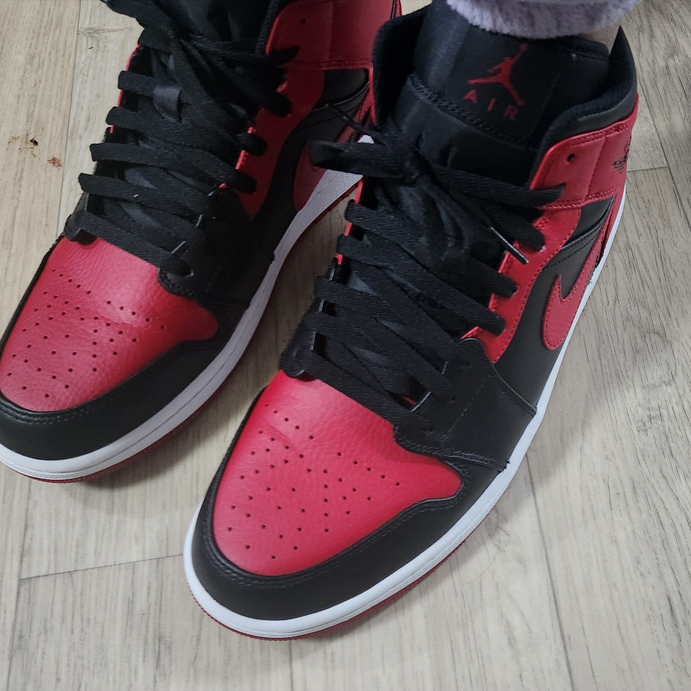 Jordan 1 Mid Bred Banned 2020 착용 스타일