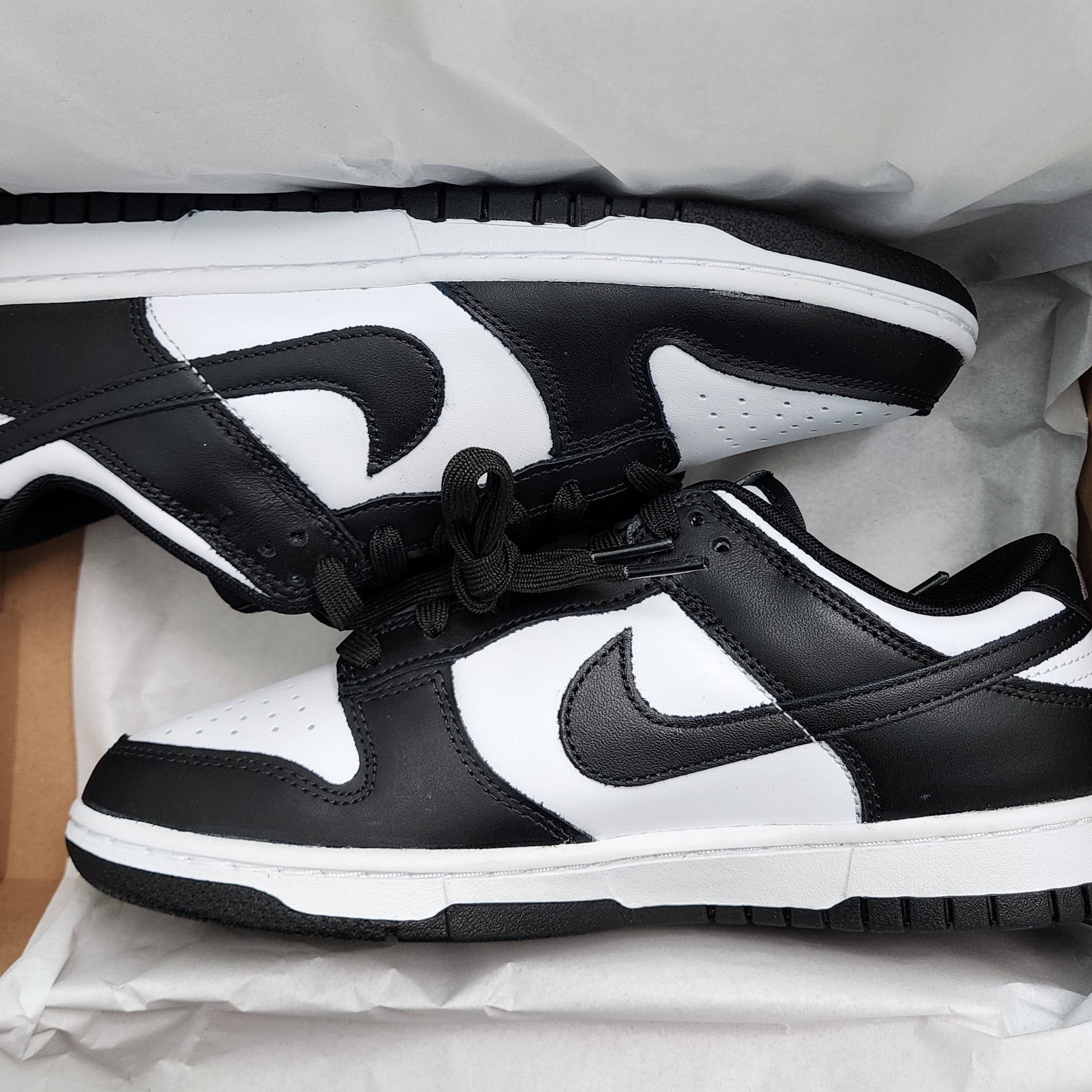 Nike Dunk Low Retro Black 착용 스타일