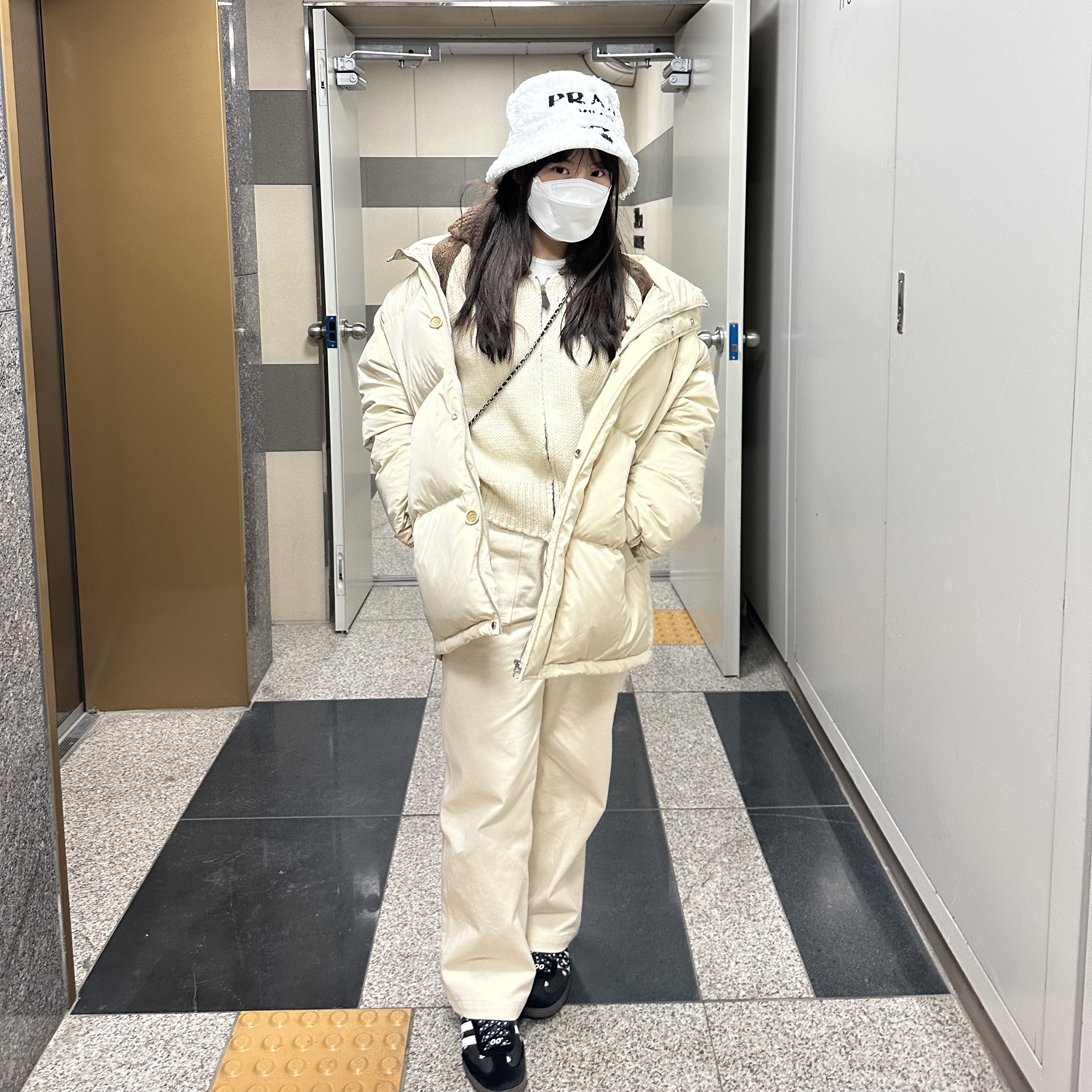 Adidas x Atmos x Face Samba OG Core Black 착용 스타일