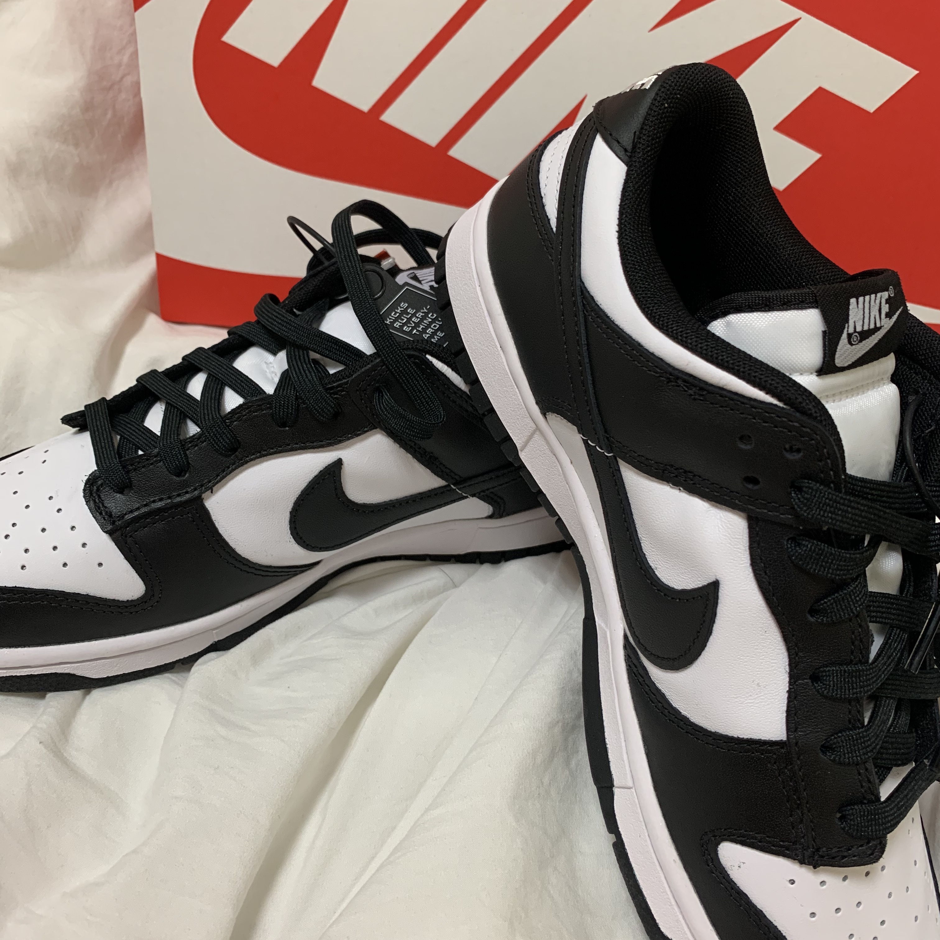Nike Dunk Low Retro Black 착용 스타일