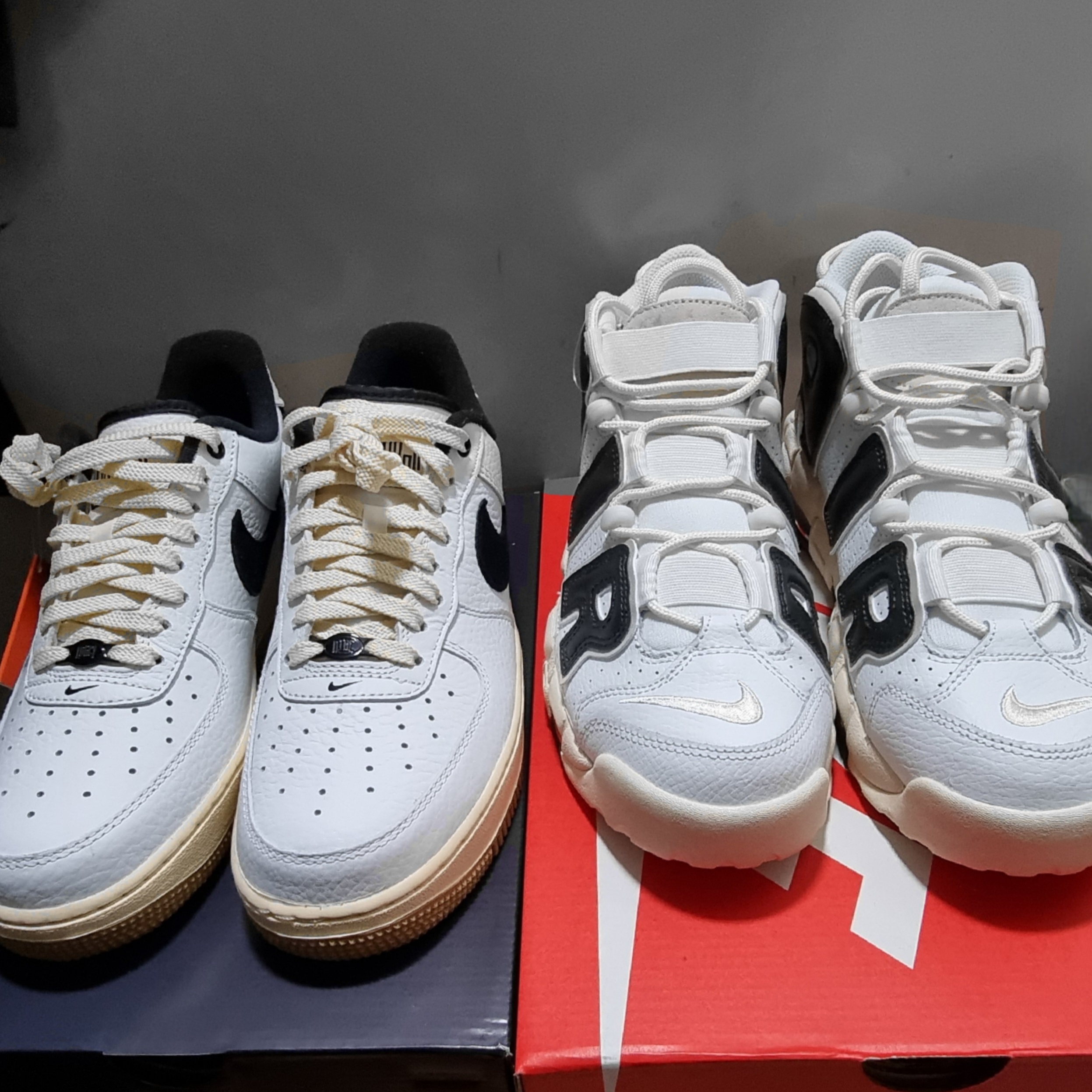 (W) Nike Air Force 1 '07 LX Black and Summit White, (W) Nike Air More Uptempo Summit White Light Orewood Brown 착용 스타일 - 1