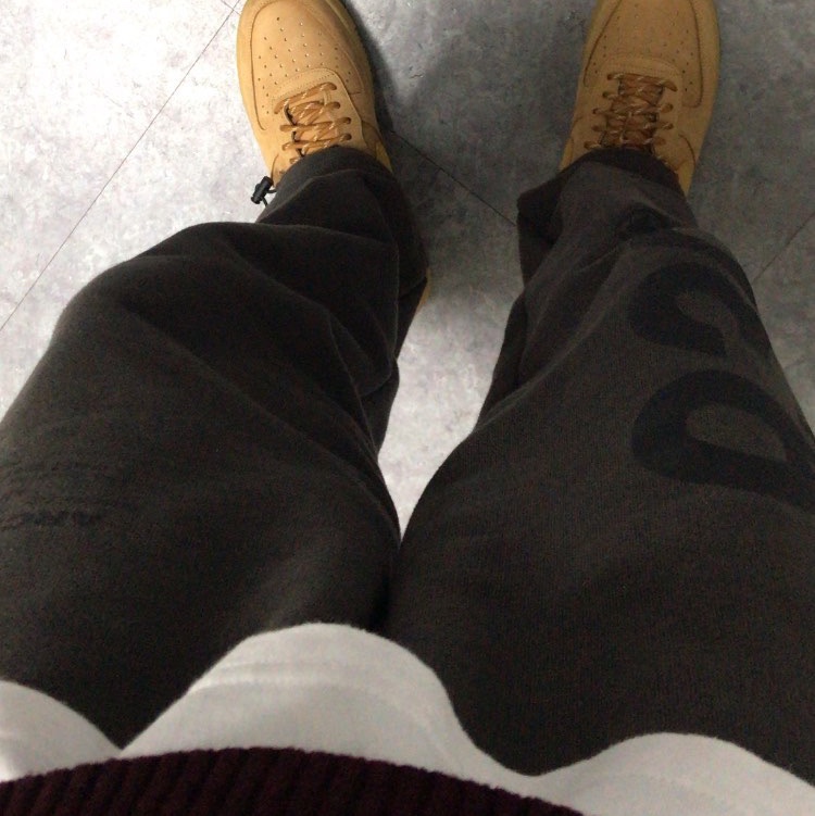Nike Air Force 1 '07 WB Flax 착용 스타일 - 2
