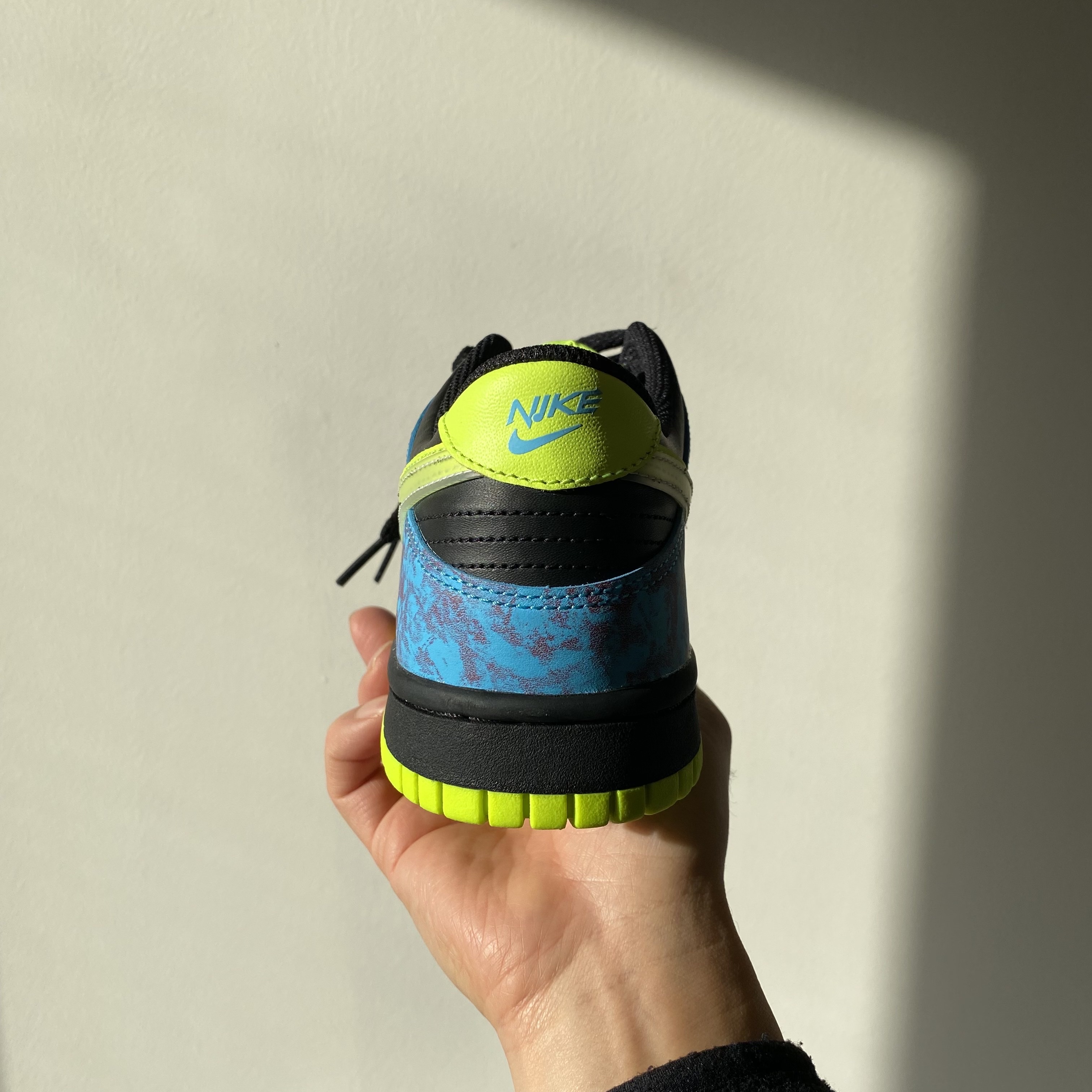 (GS) Nike Dunk Low Volt and Black 착용 스타일 - 3