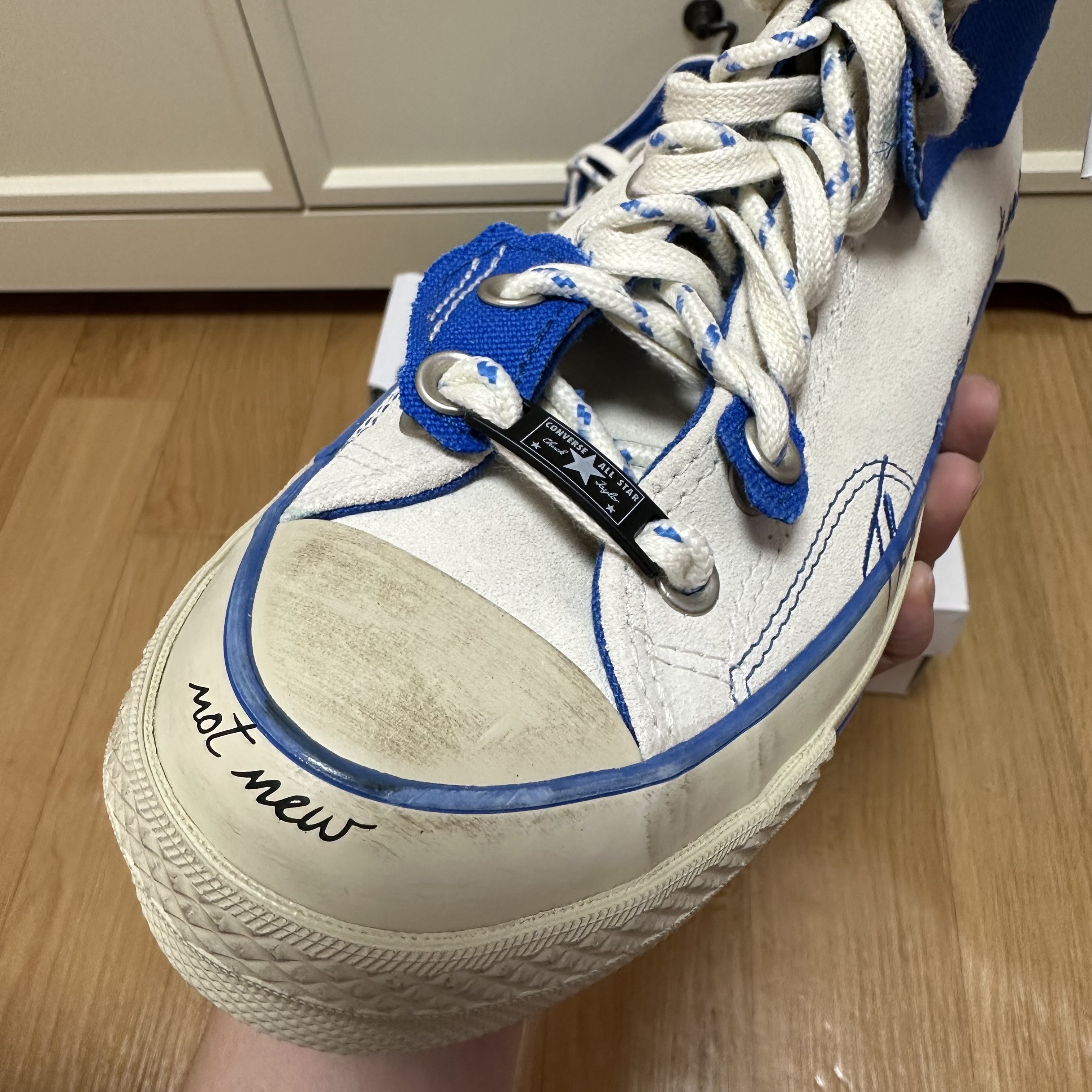 Converse x Ader Error Chuck 70 High White 착용 스타일 - 3