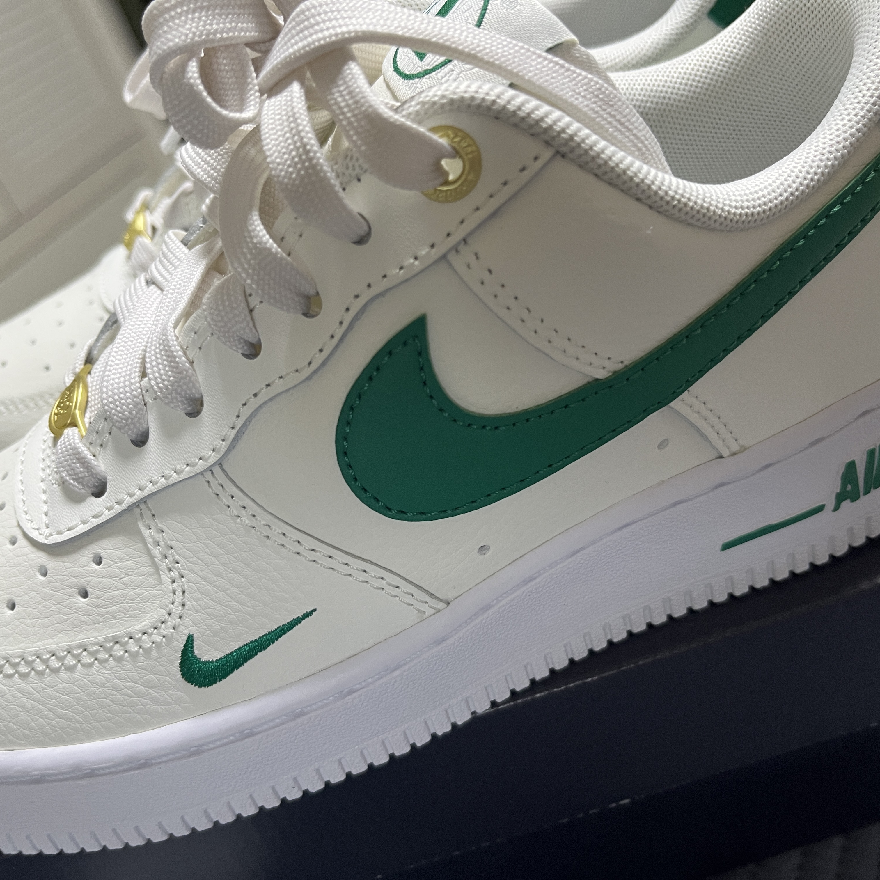 (W) Nike Air Force 1 '07 SE 40th Anniversary Join Forces Sail Malachite 착용 스타일