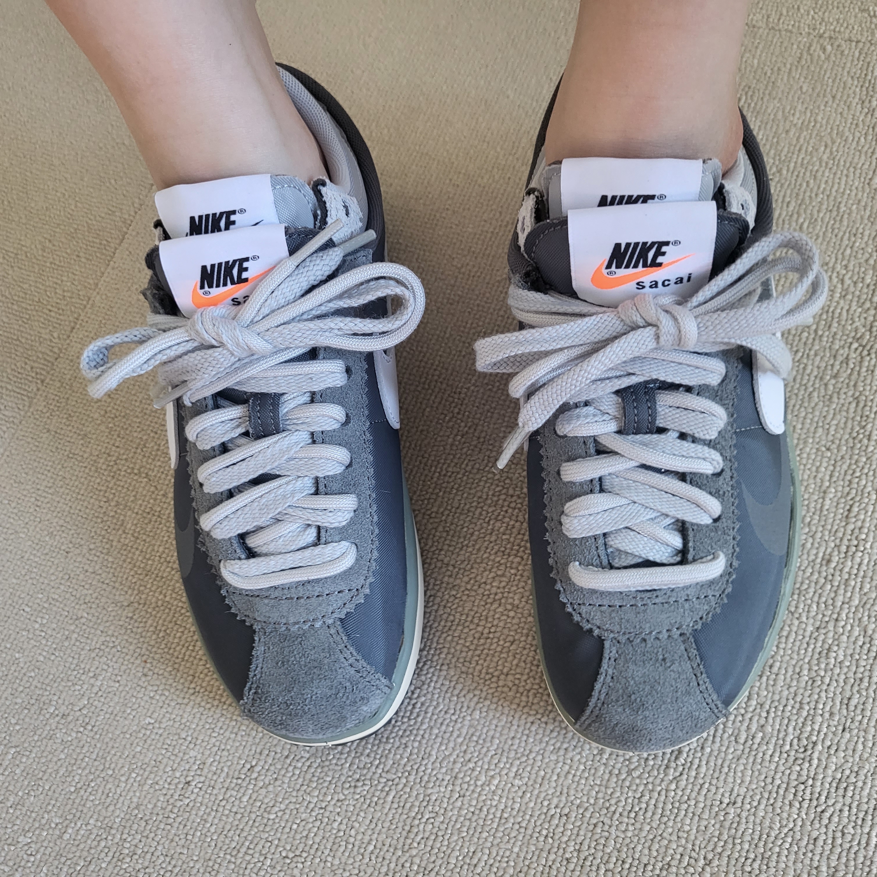 Nike x Sacai Zoom Cortez SP Iron Grey 착용 스타일 - 1