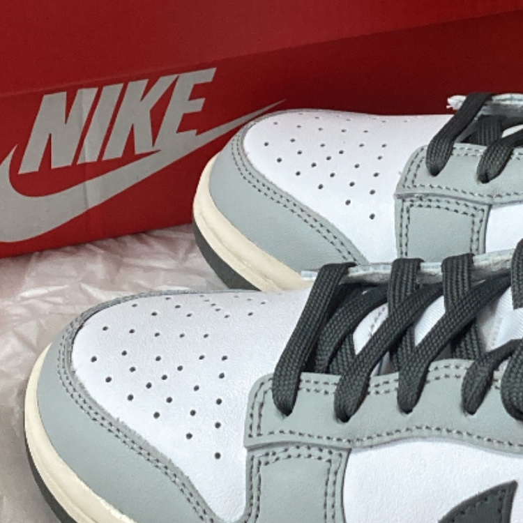 (W) Nike Dunk Low Light Smoke Grey 착용 스타일 - 2