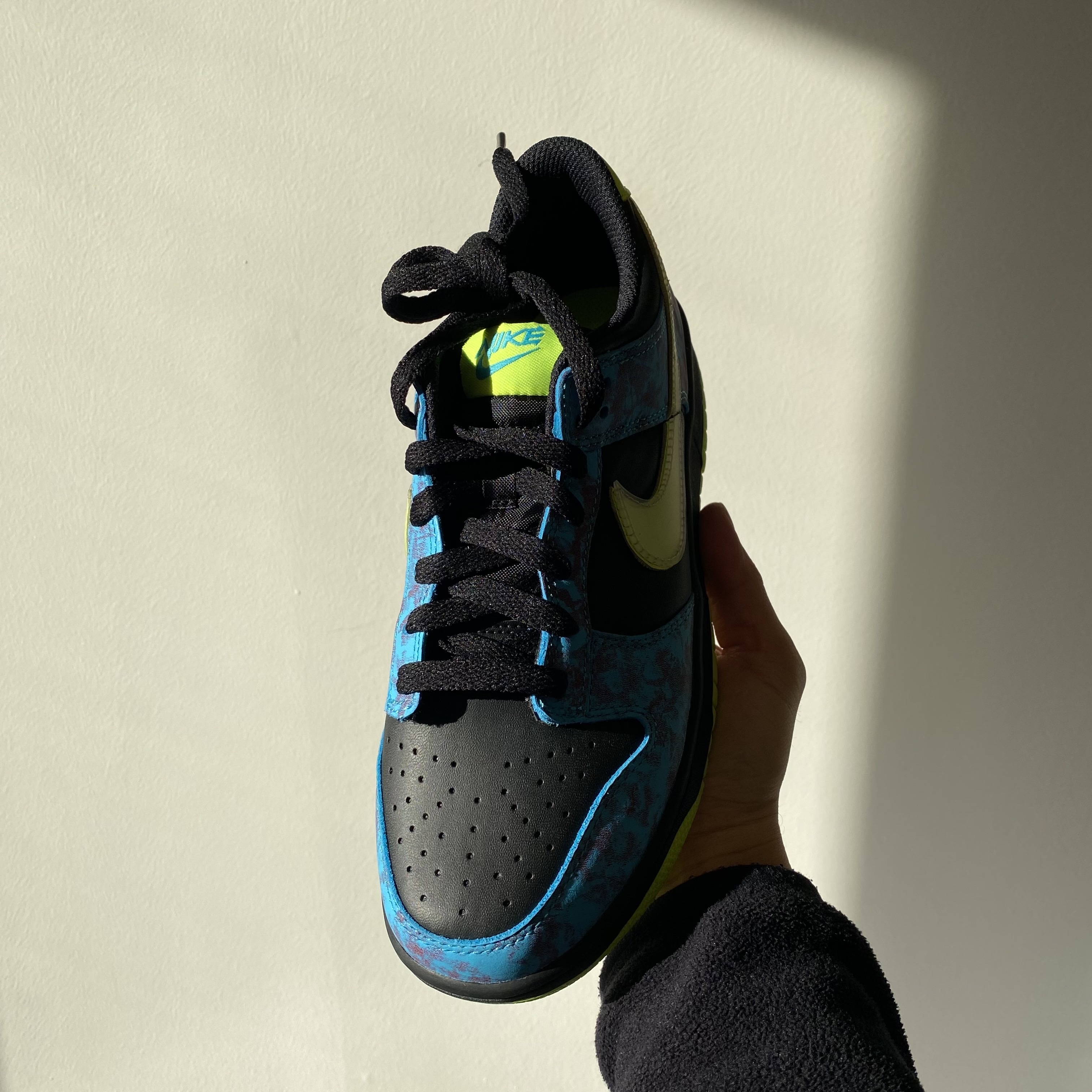 (GS) Nike Dunk Low Volt and Black 착용 스타일 - 2