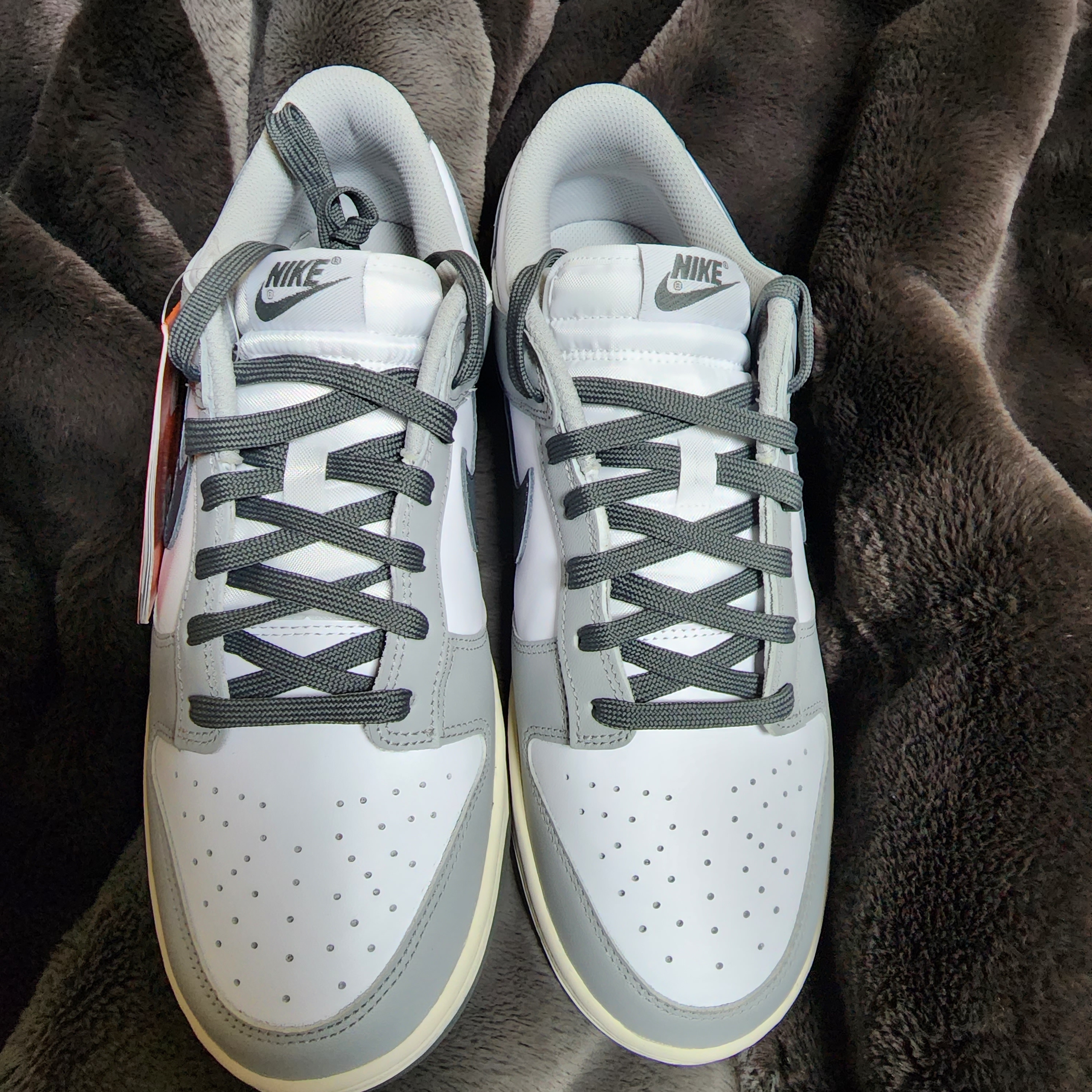 (W) Nike Dunk Low Light Smoke Grey 착용 스타일 - 2