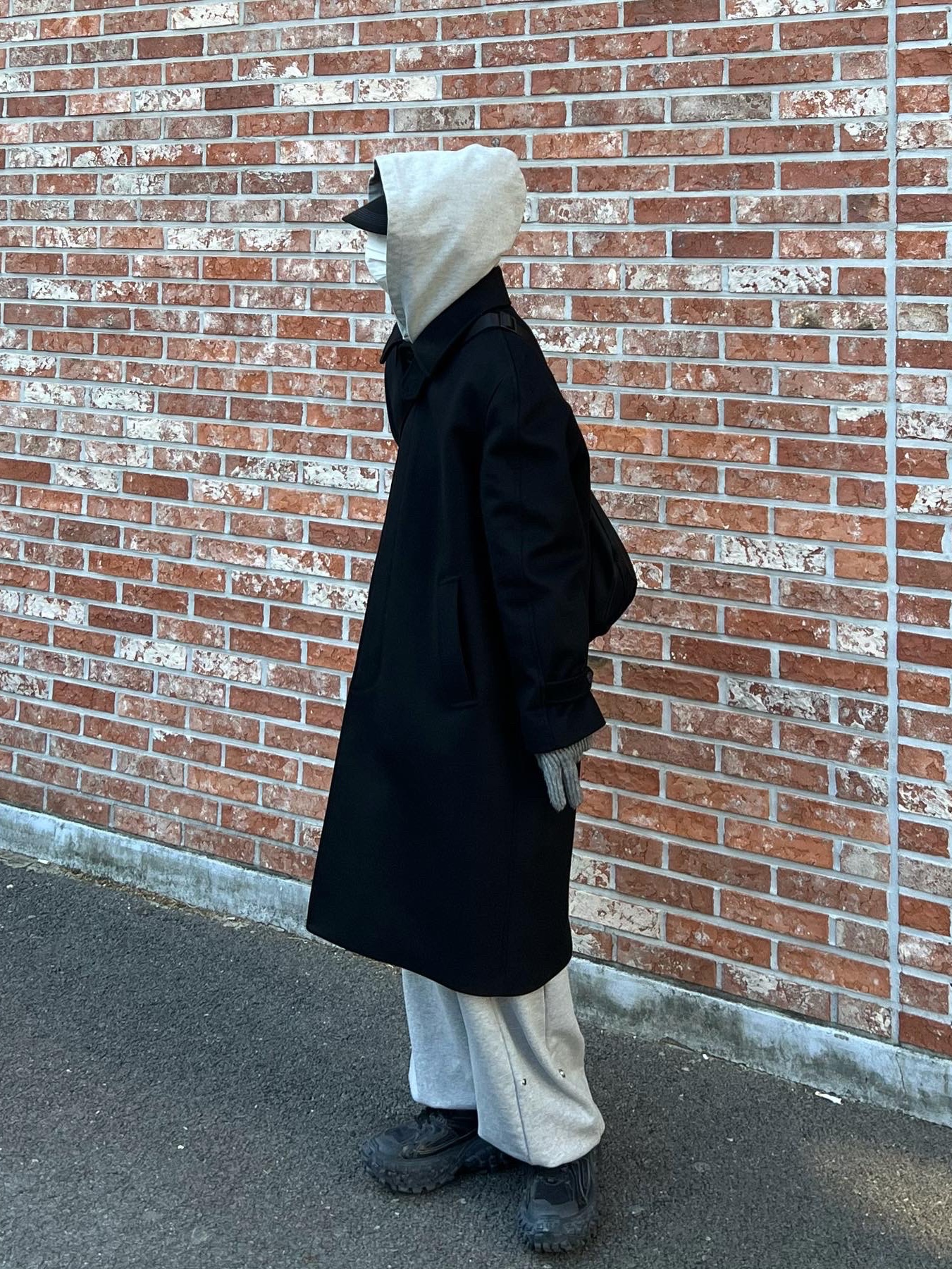 Balenciaga Defender Sneakers Black 착용 스타일 - 3