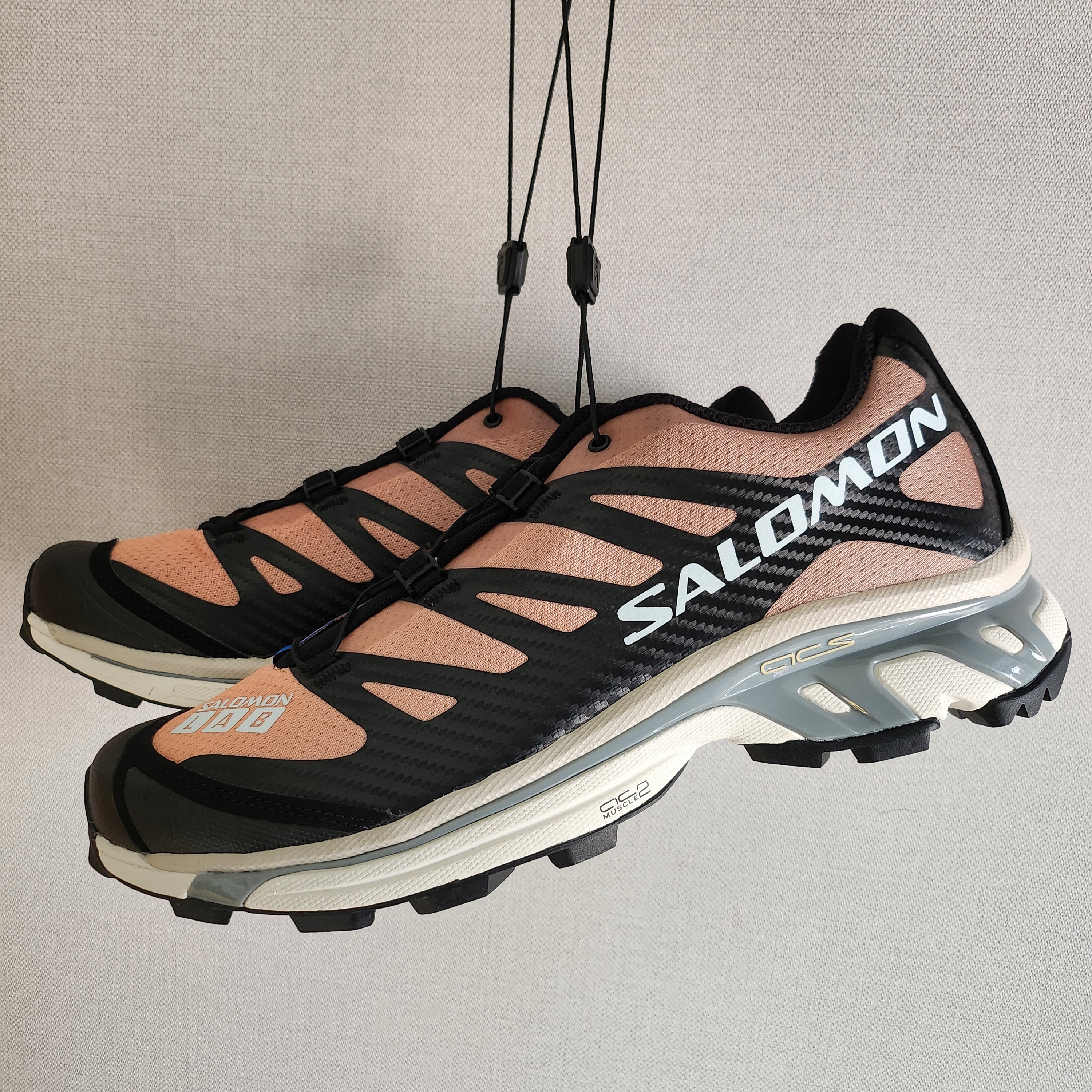 Salomon XT-4 Tobacco Brown 착용 스타일