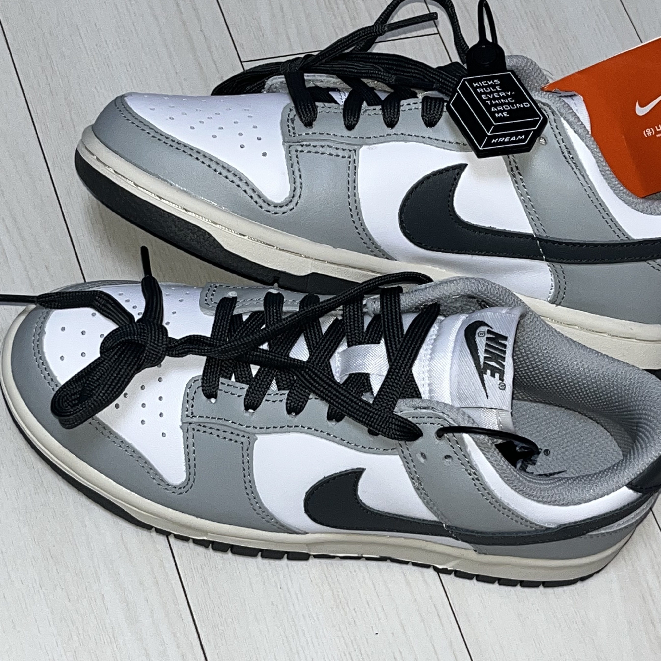 (W) Nike Dunk Low Light Smoke Grey 착용 스타일