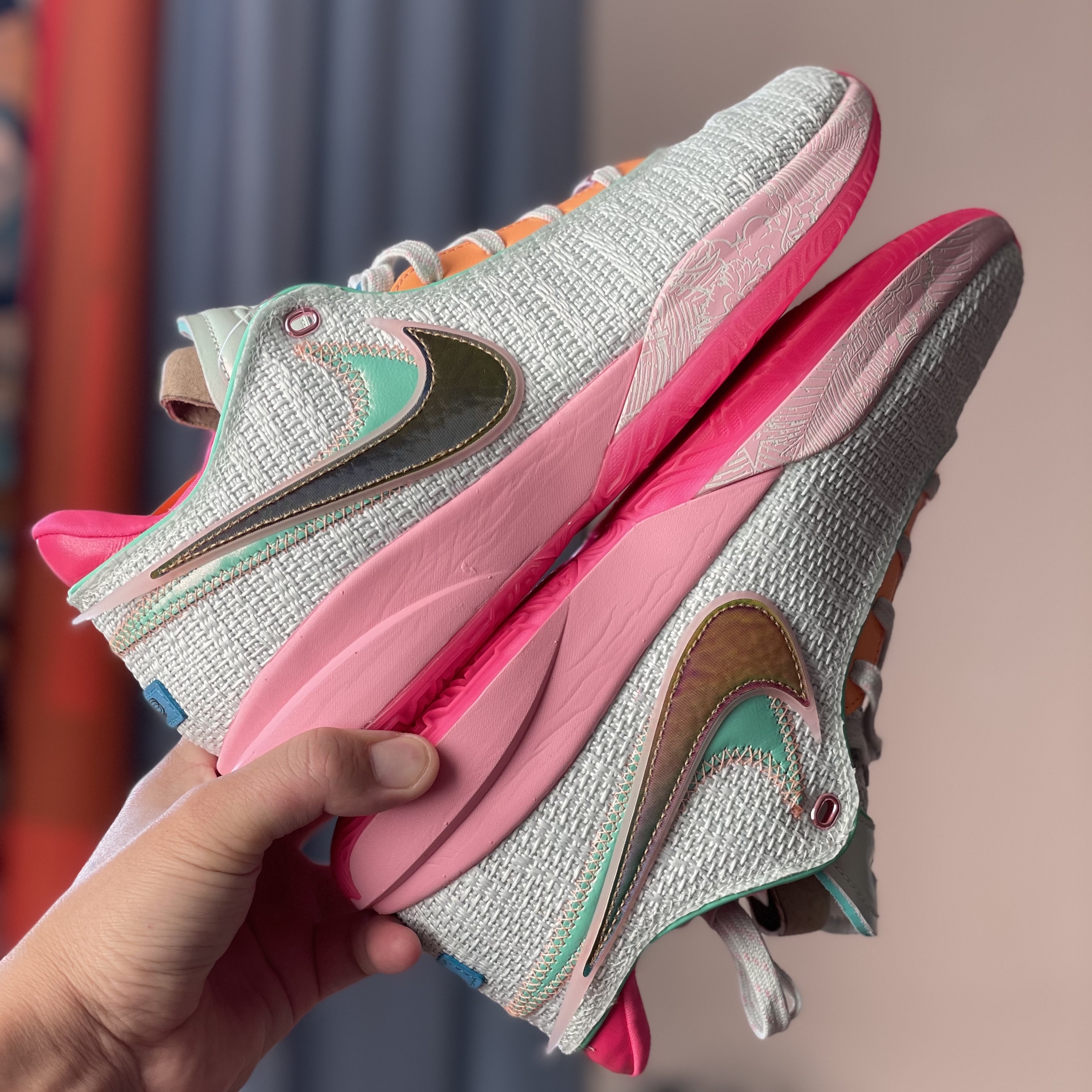Nike LeBron XX EP Barely Green 착용 스타일