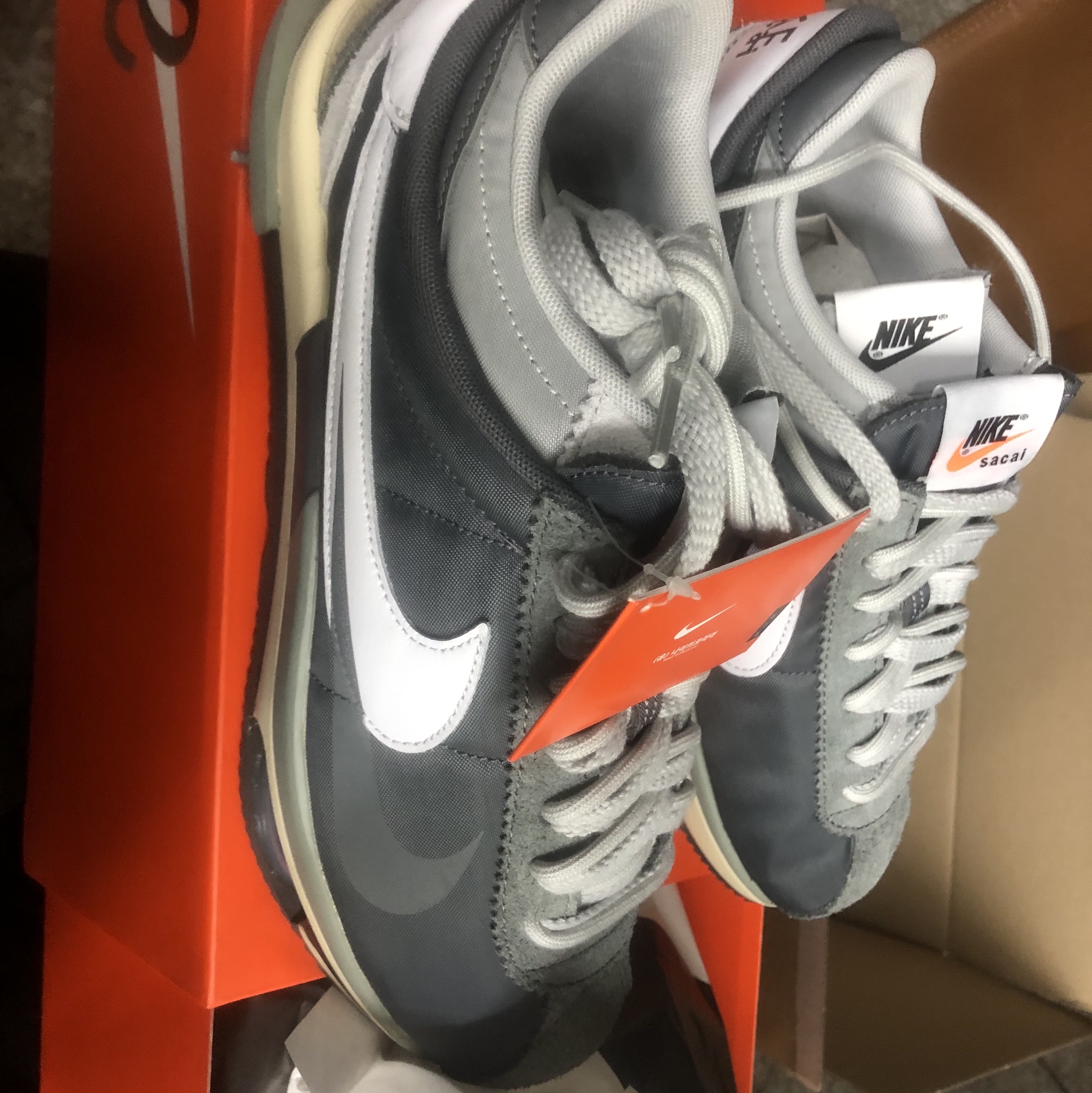 Nike x Sacai Zoom Cortez SP Iron Grey 착용 스타일 - 3