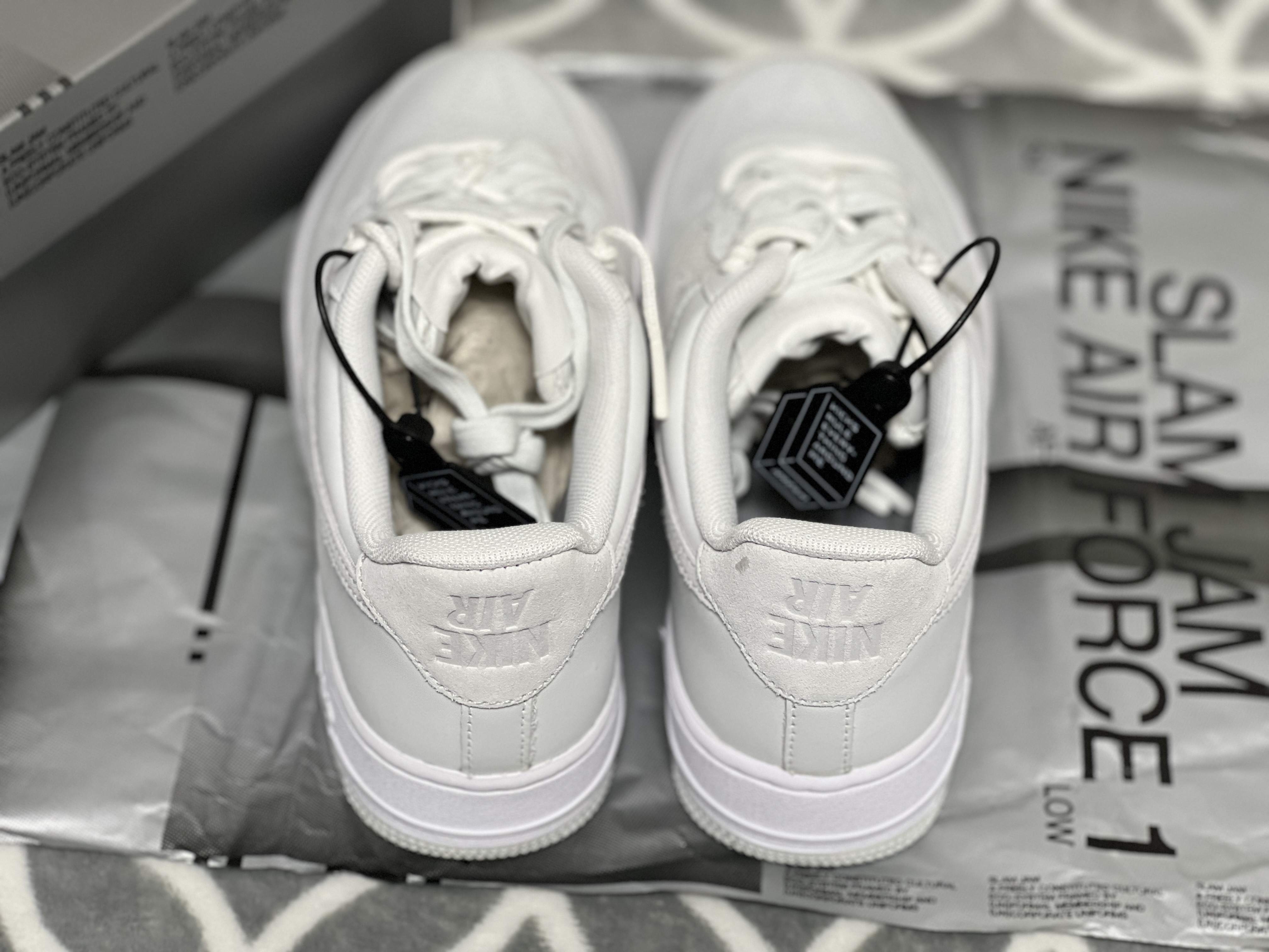 Nike x Slam Jam Air Force 1 Low SP Summit White 착용 스타일 - 3