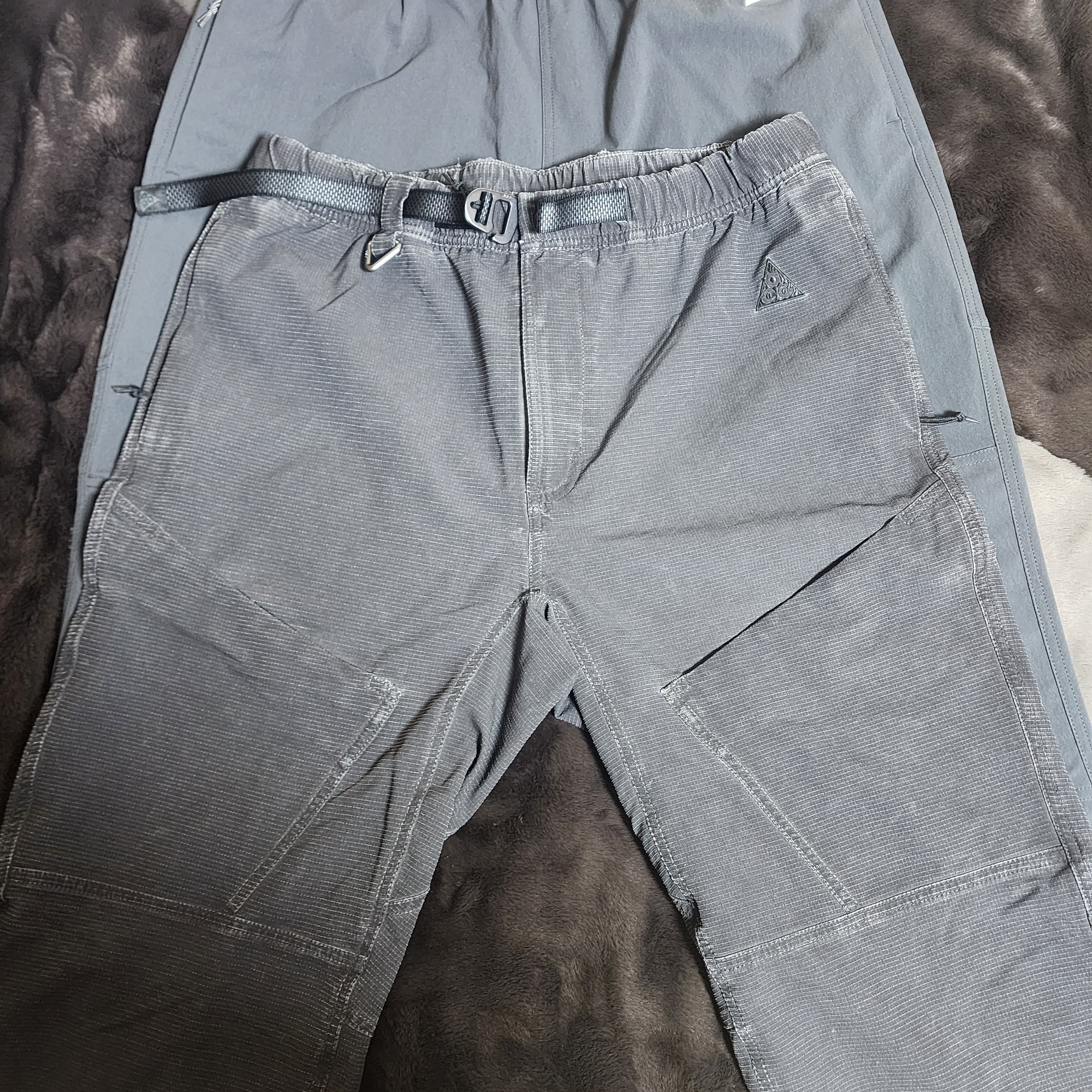 Nike ACG Dri-Fit ADV Flyease Pants Black - Asia, Nike ACG Trail Pants Dark Smoke Grey - Asia 착용 스타일 - 1