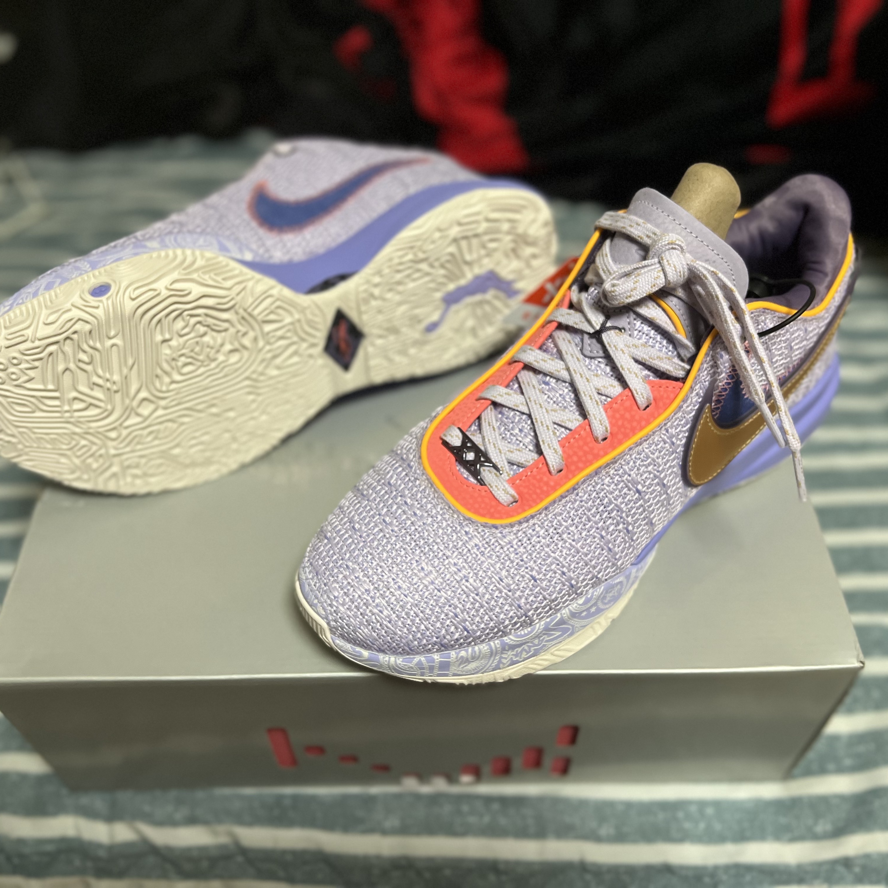 Nike LeBron XX EP Violet Frost 착용 스타일