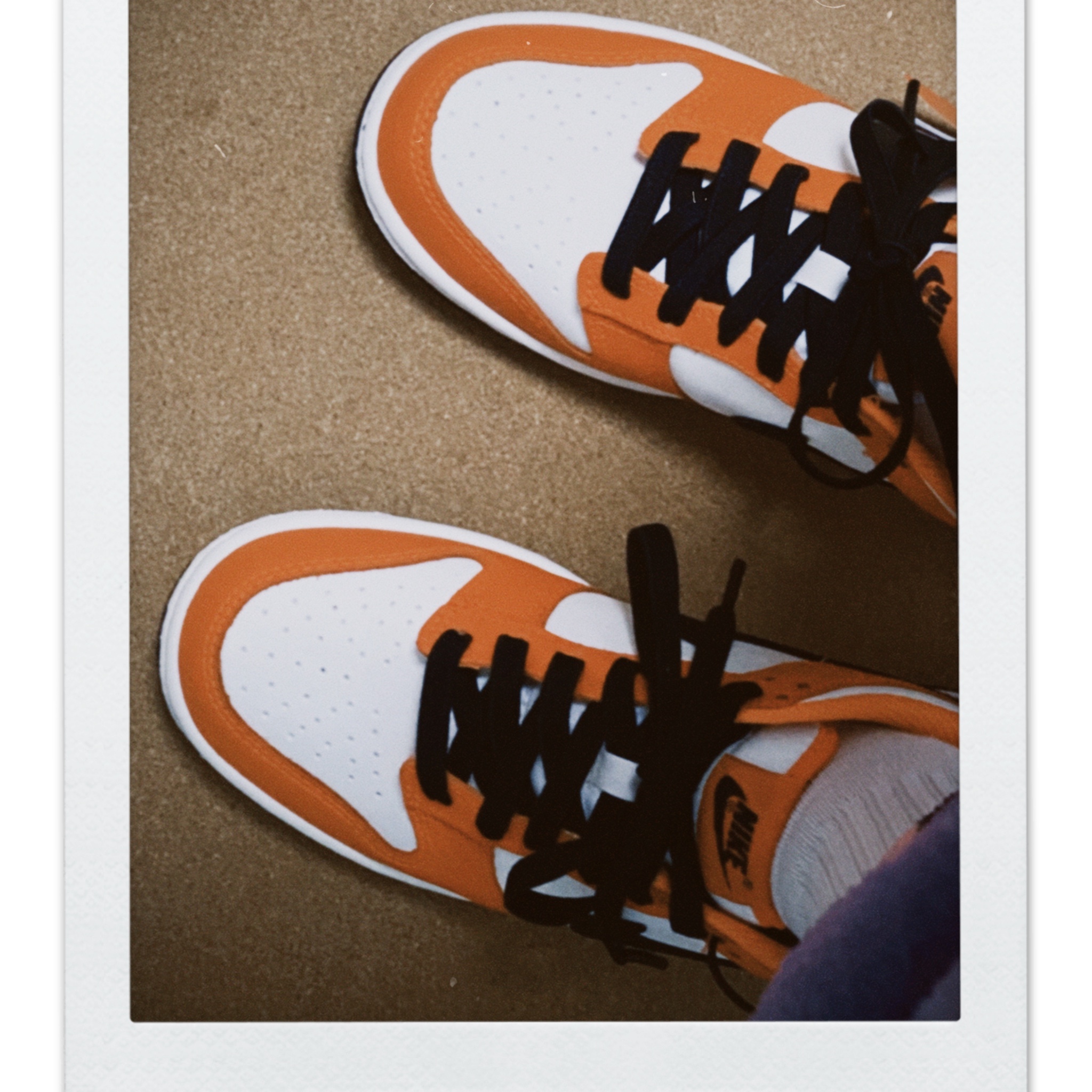 (GS) Nike Dunk Low Safety Orange 착용 스타일