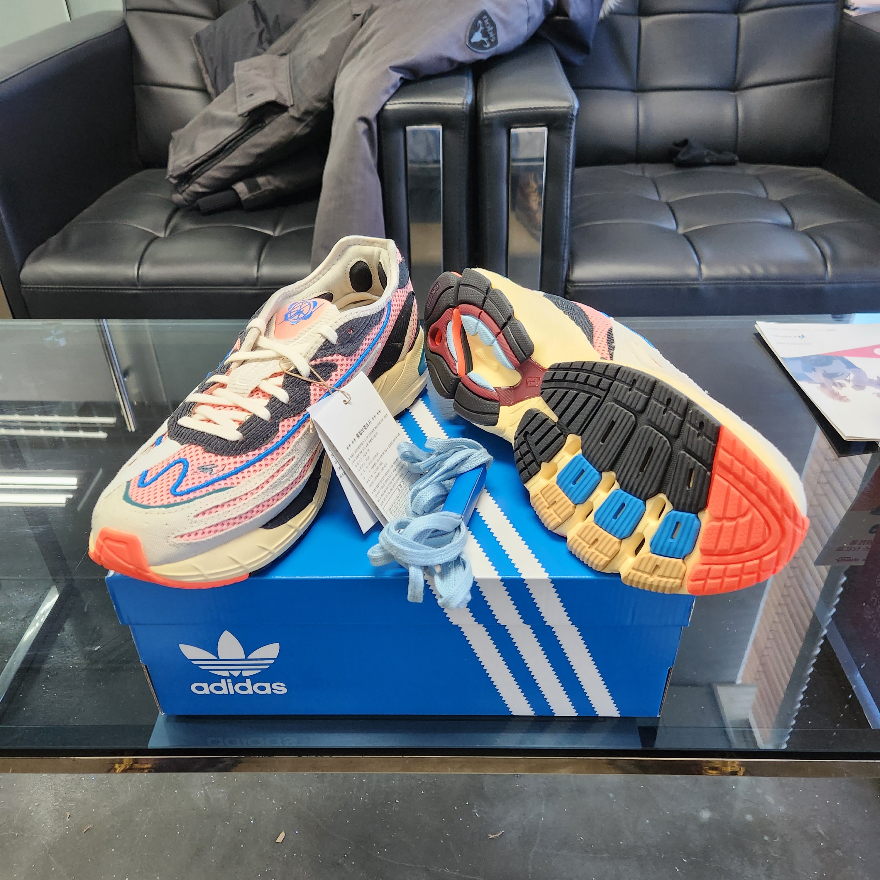 Adidas x Sean Wotherspoon Orketro White Easy Yellow 착용 스타일 - 1