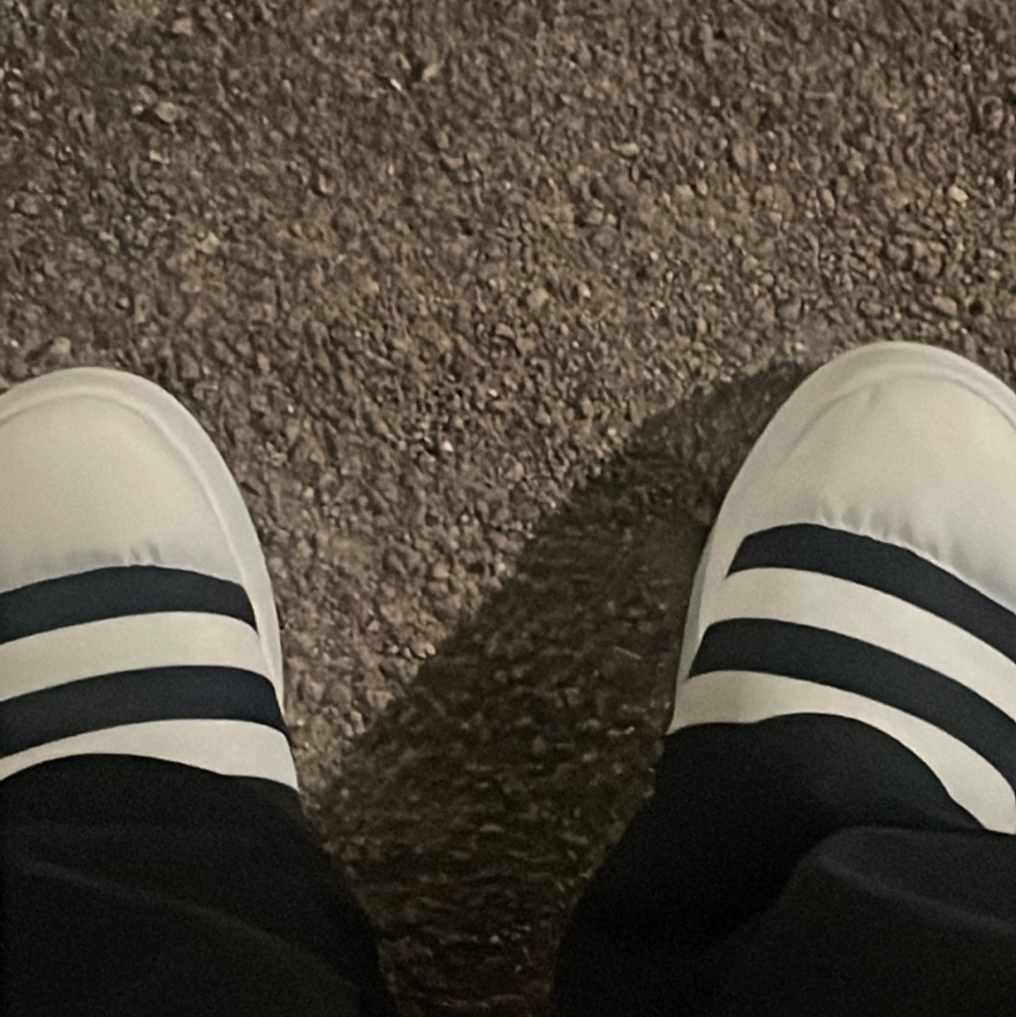Adidas Puffylette Off White 착용 스타일 - 2