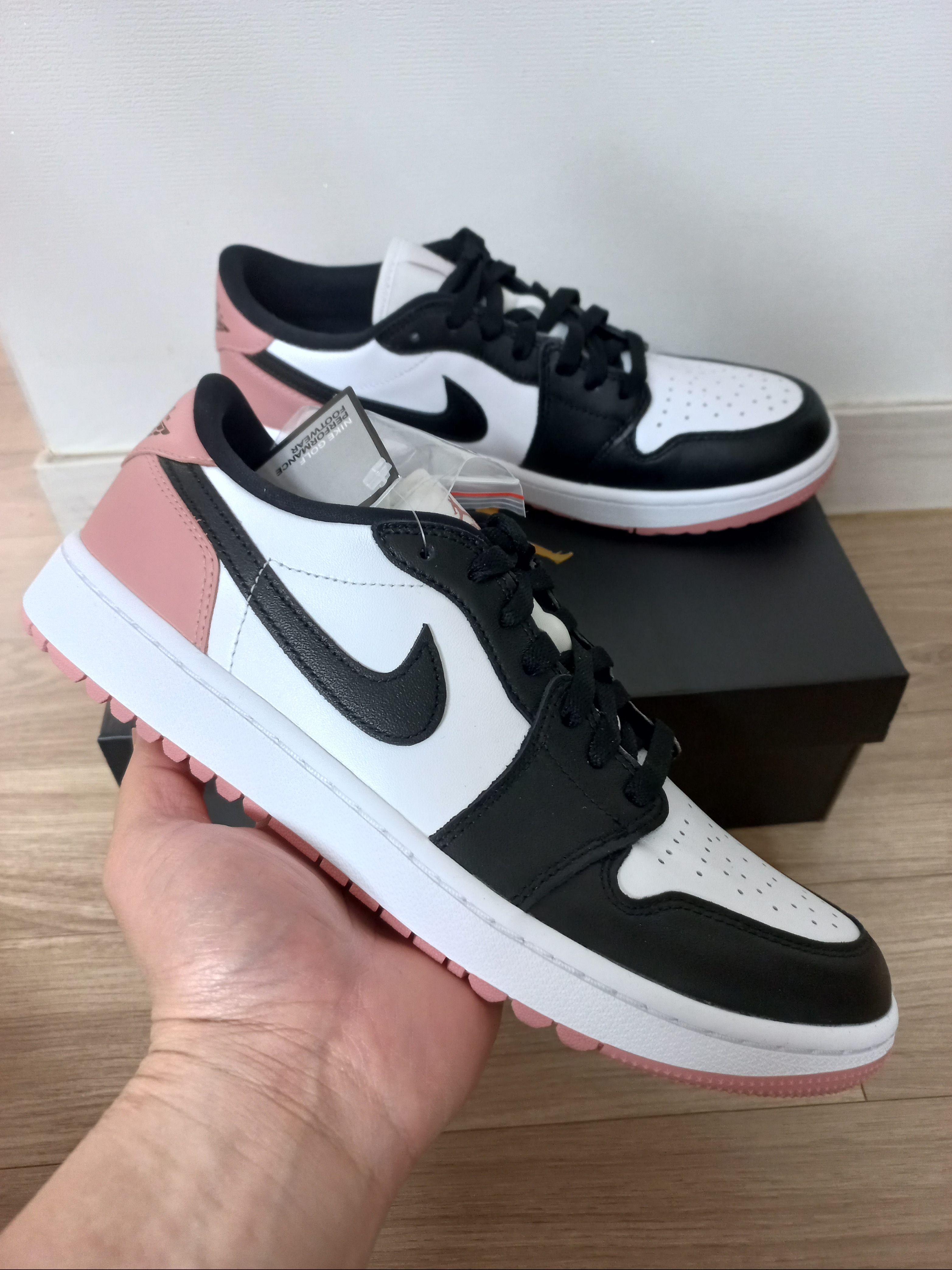 Jordan 1 Low Golf Rust Pink 착용 스타일 - 1