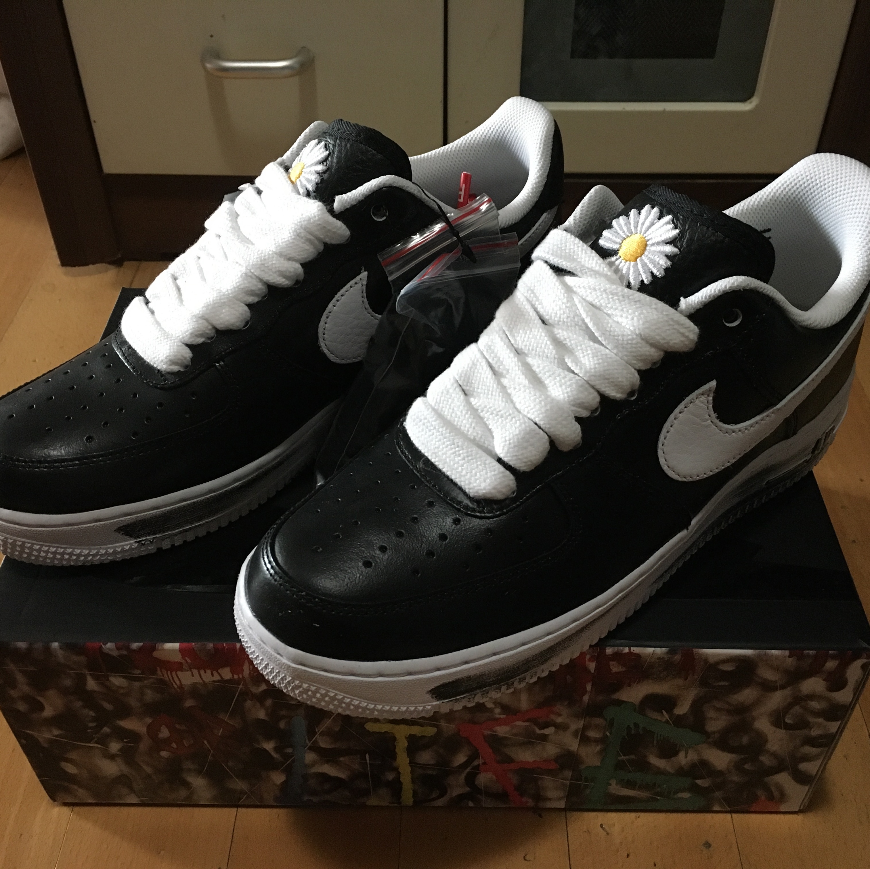 Nike x Peaceminusone Air Force 1 Low Para-Noise 착용 스타일