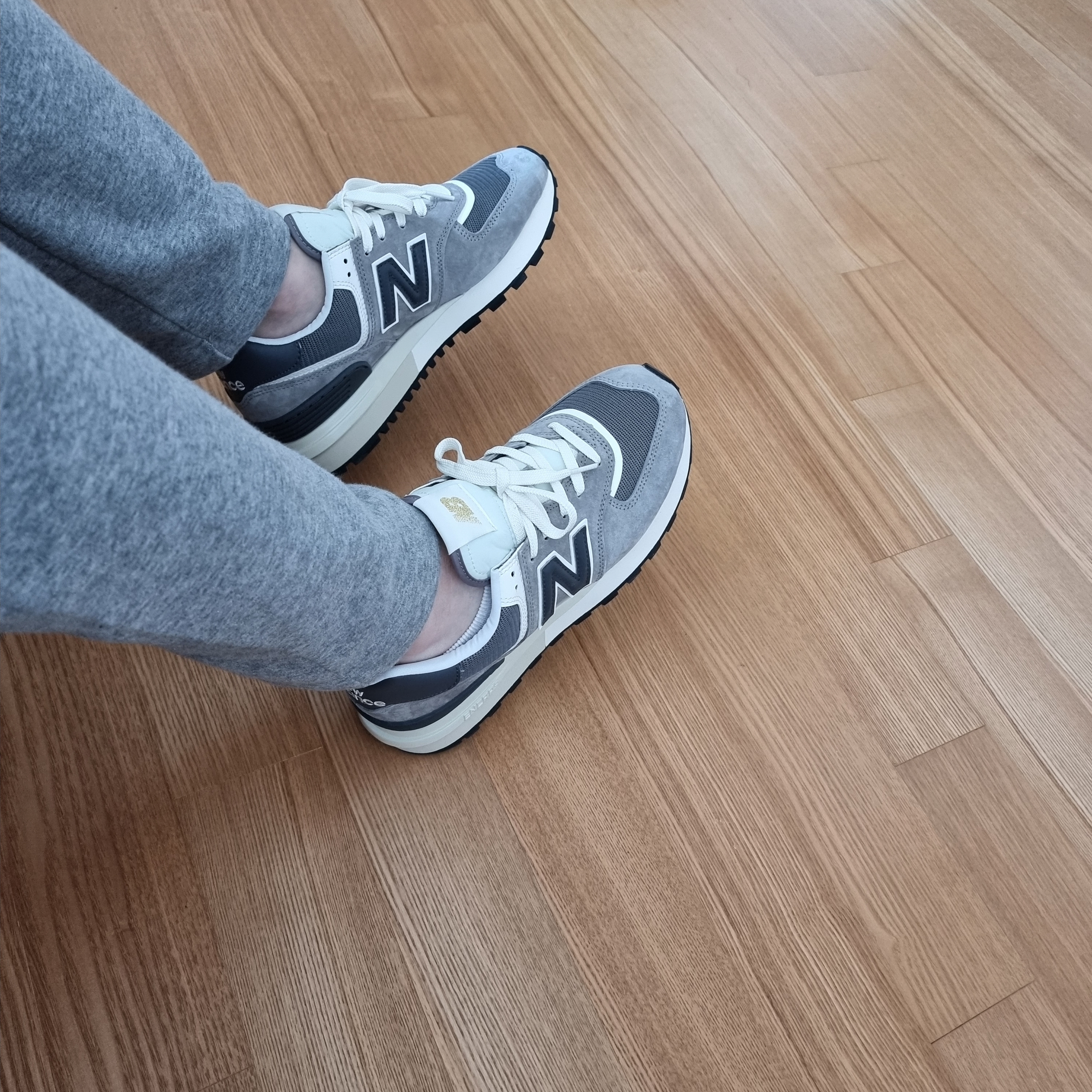 New Balance 574 Legacy Grey 착용 스타일 - 5