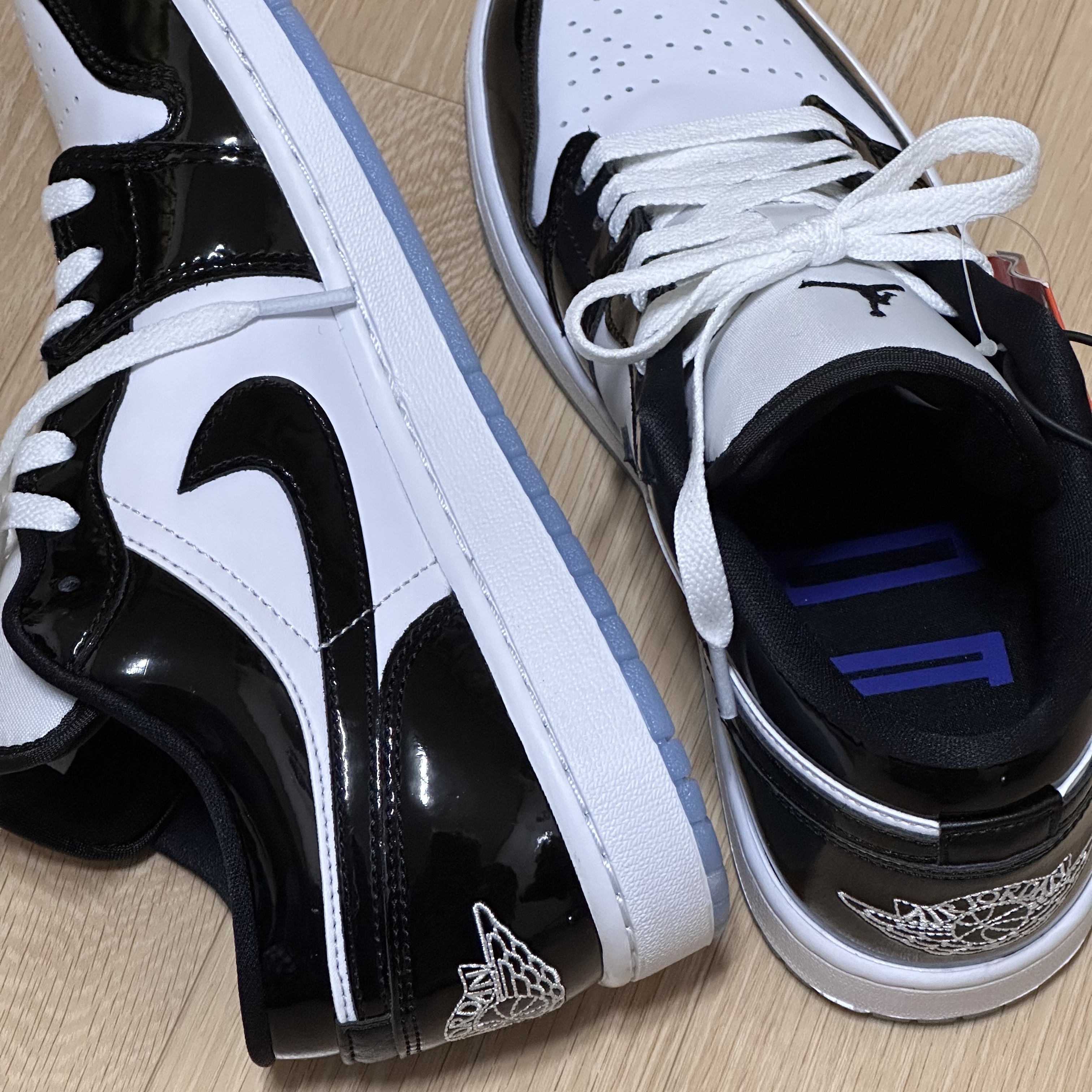 Jordan 1 Low SE Concord 착용 스타일 - 2