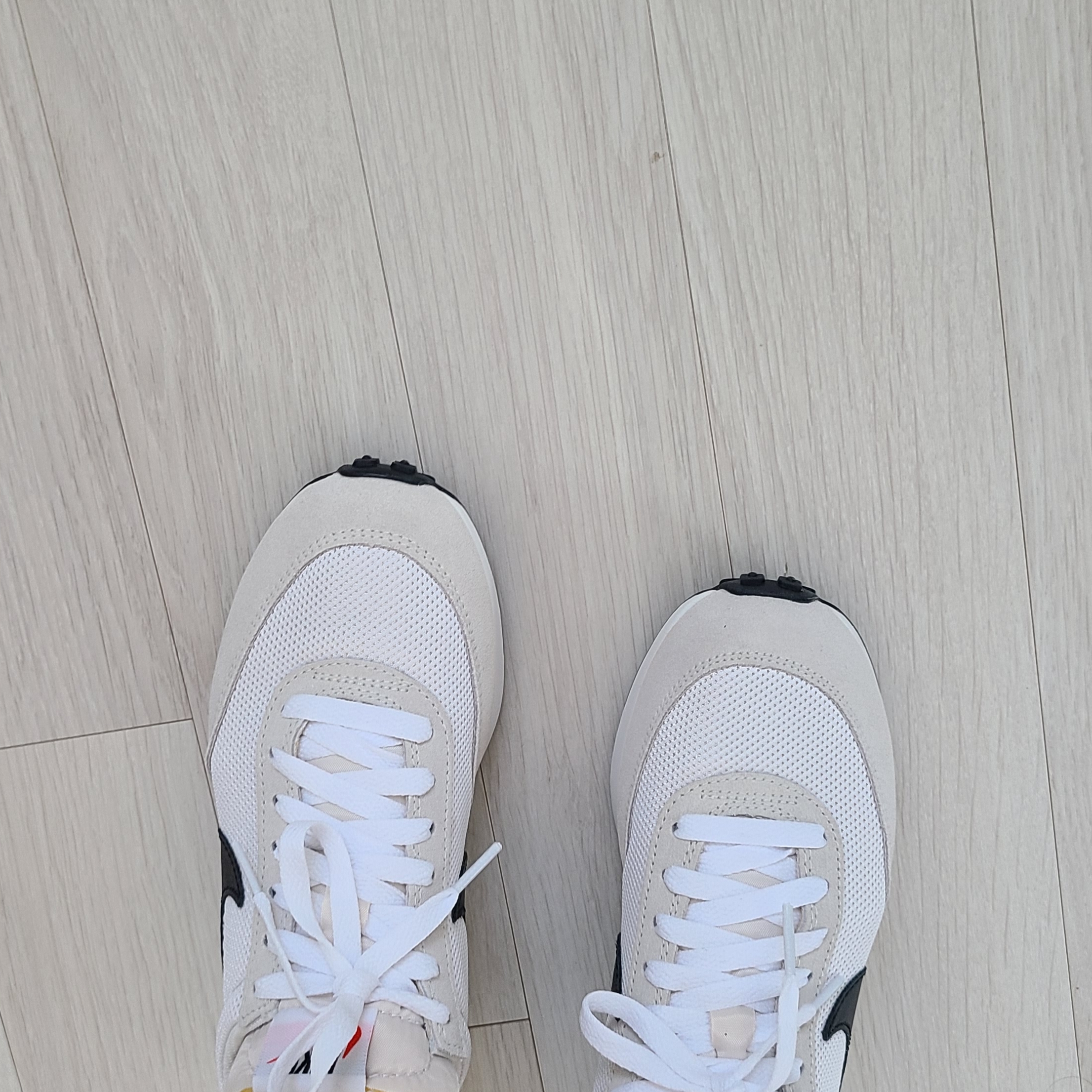 Nike Air Tailwind 79 White Phantom Black 착용 스타일 - 1