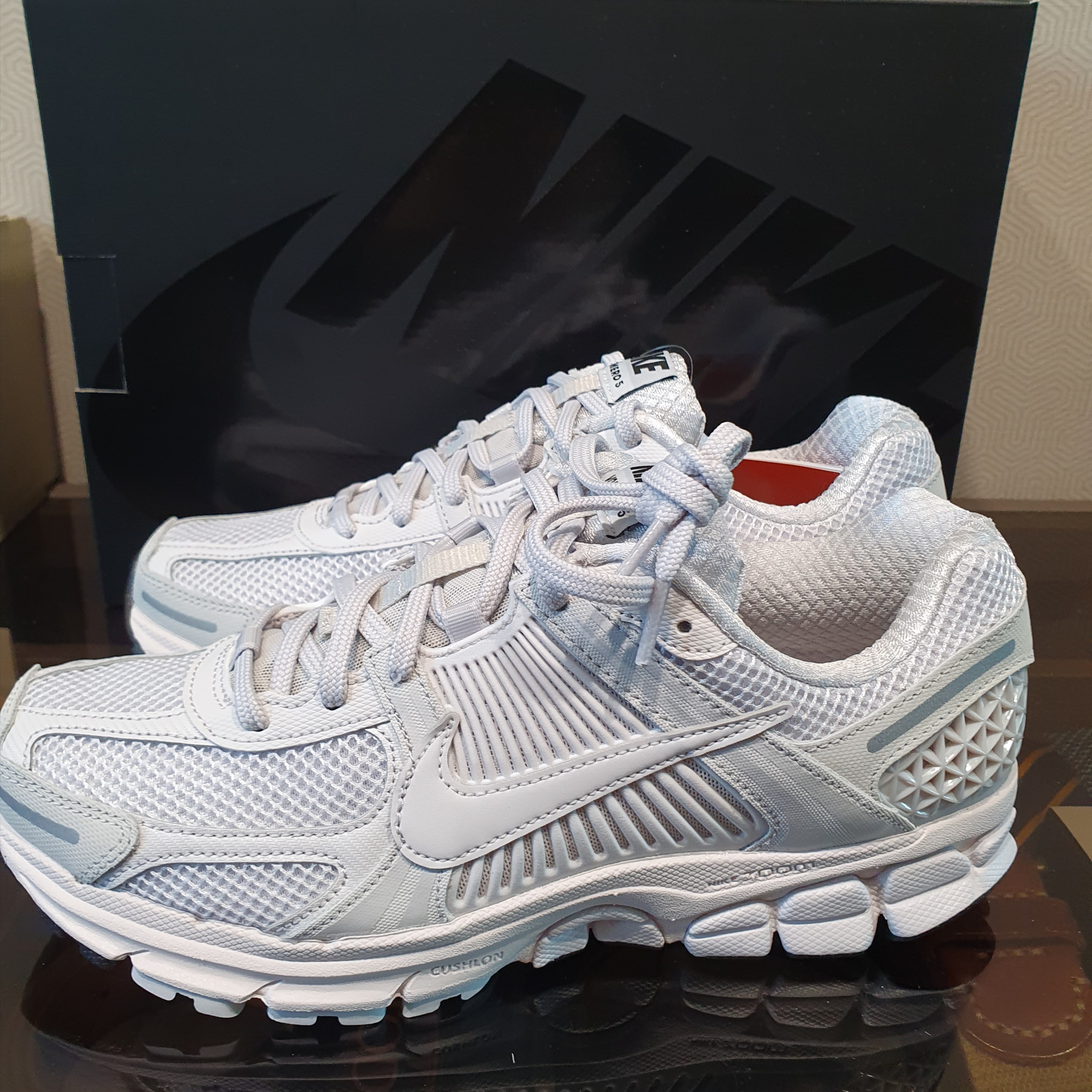Nike Zoom Vomero 5 SP Vast Grey 2023 착용 스타일 - 2