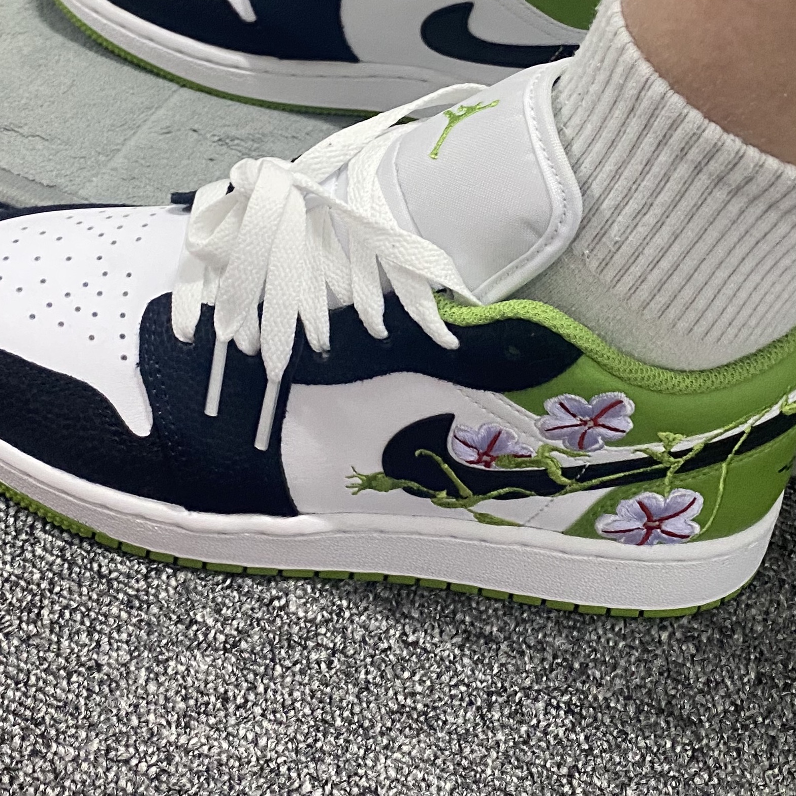 (GS) Jordan 1 Low SE Altitude Green 착용 스타일 - 2