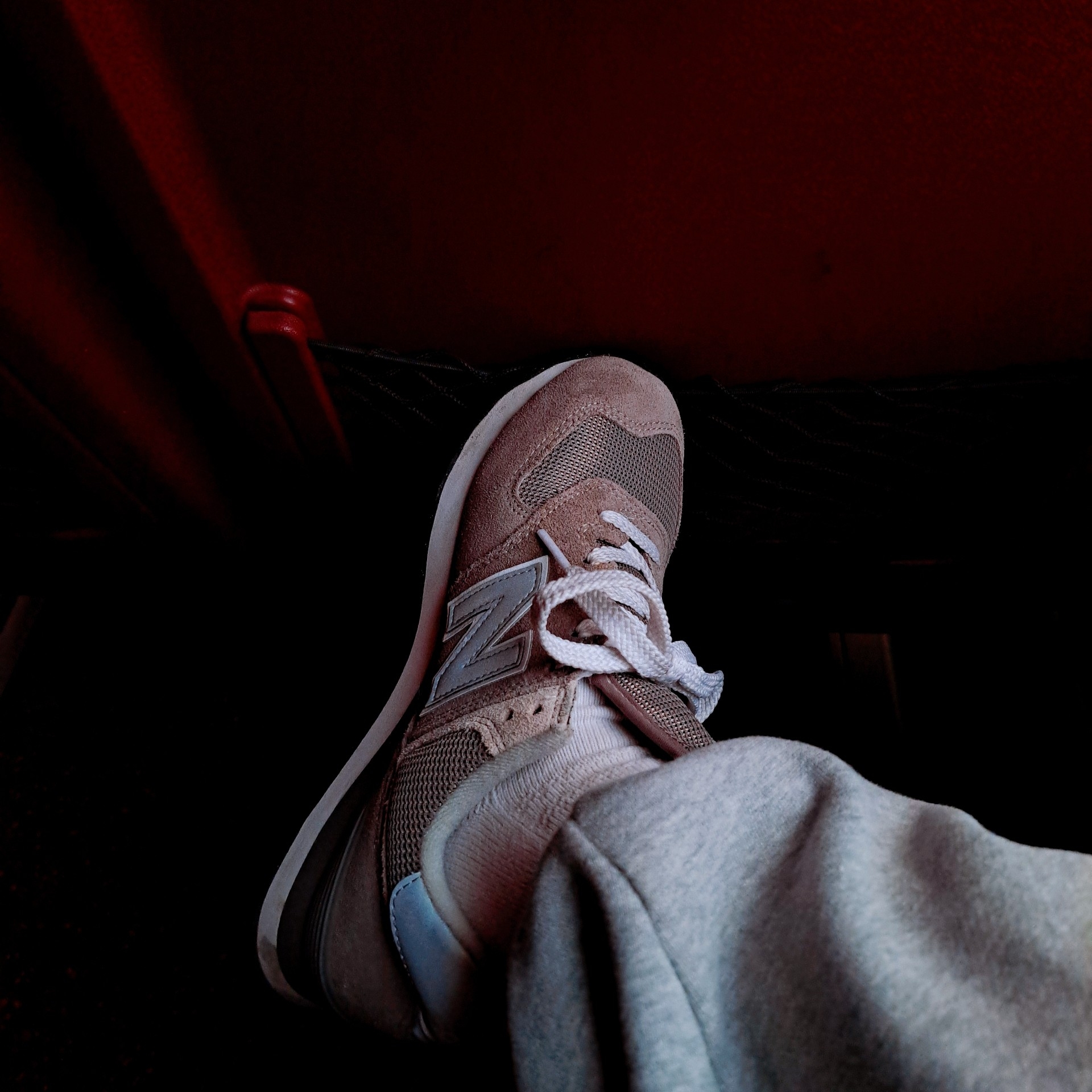 (W) New Balance 574 Worn By Anyone Grey - B Standard 착용 스타일 - 1