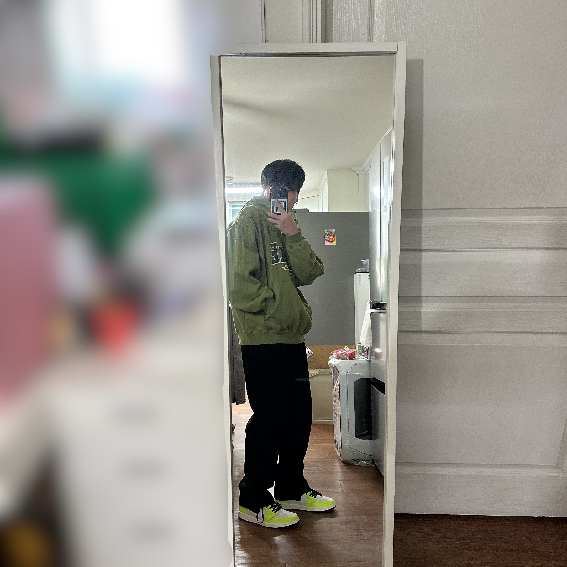 Jordan 1 Retro High OG Volt 착용 스타일