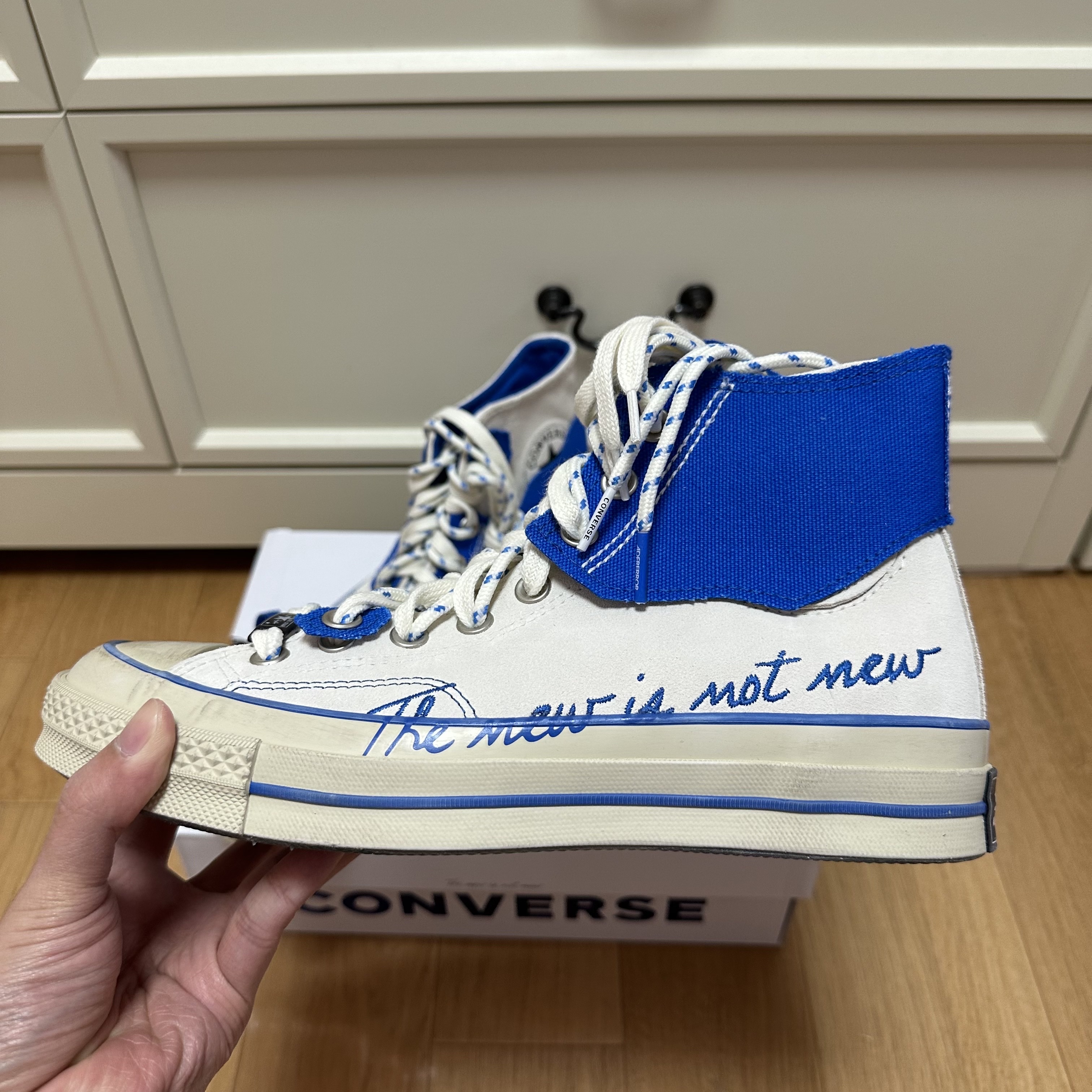 Converse x Ader Error Chuck 70 High White 착용 스타일 - 2