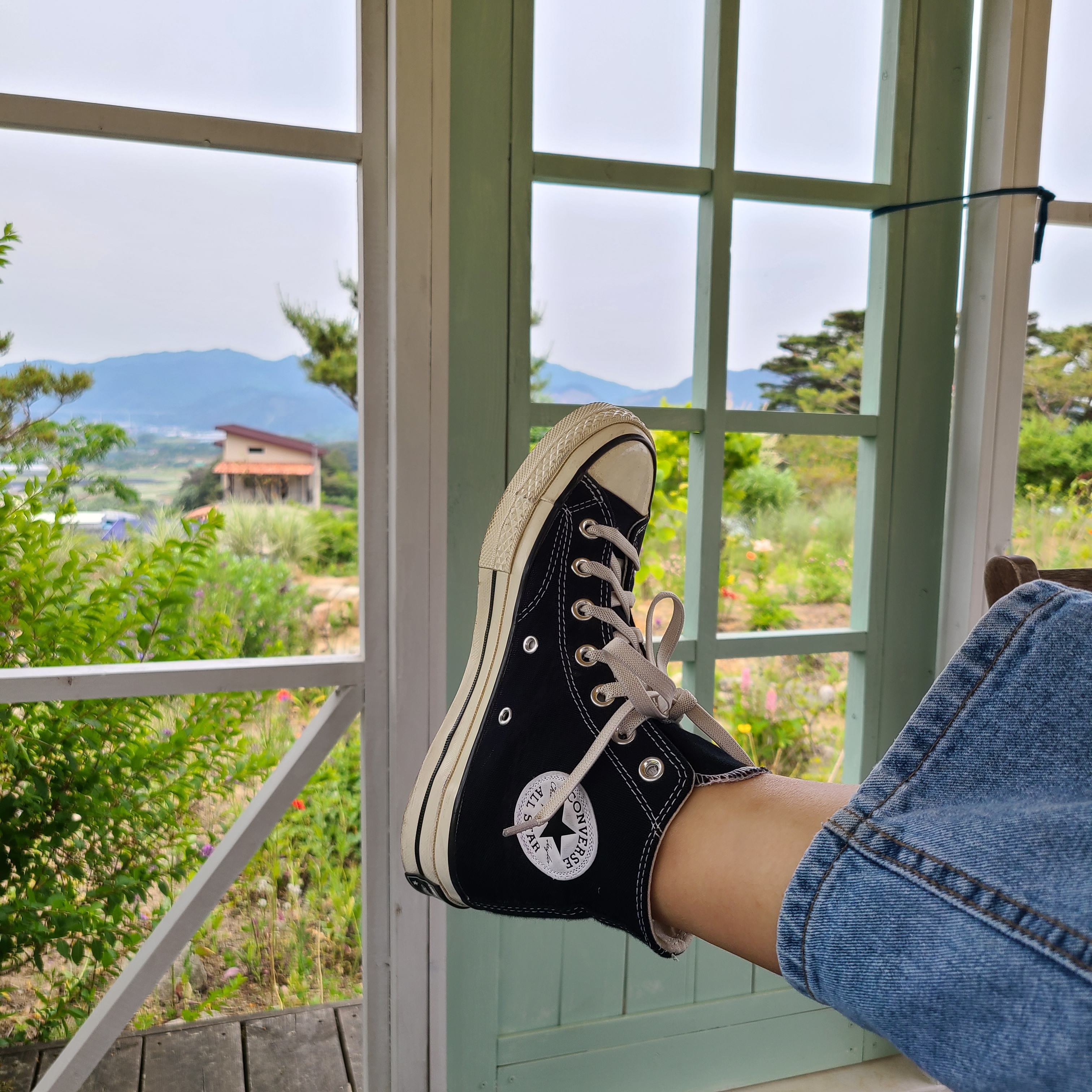 Converse Chuck 70 Hi Black 착용 스타일 - 3