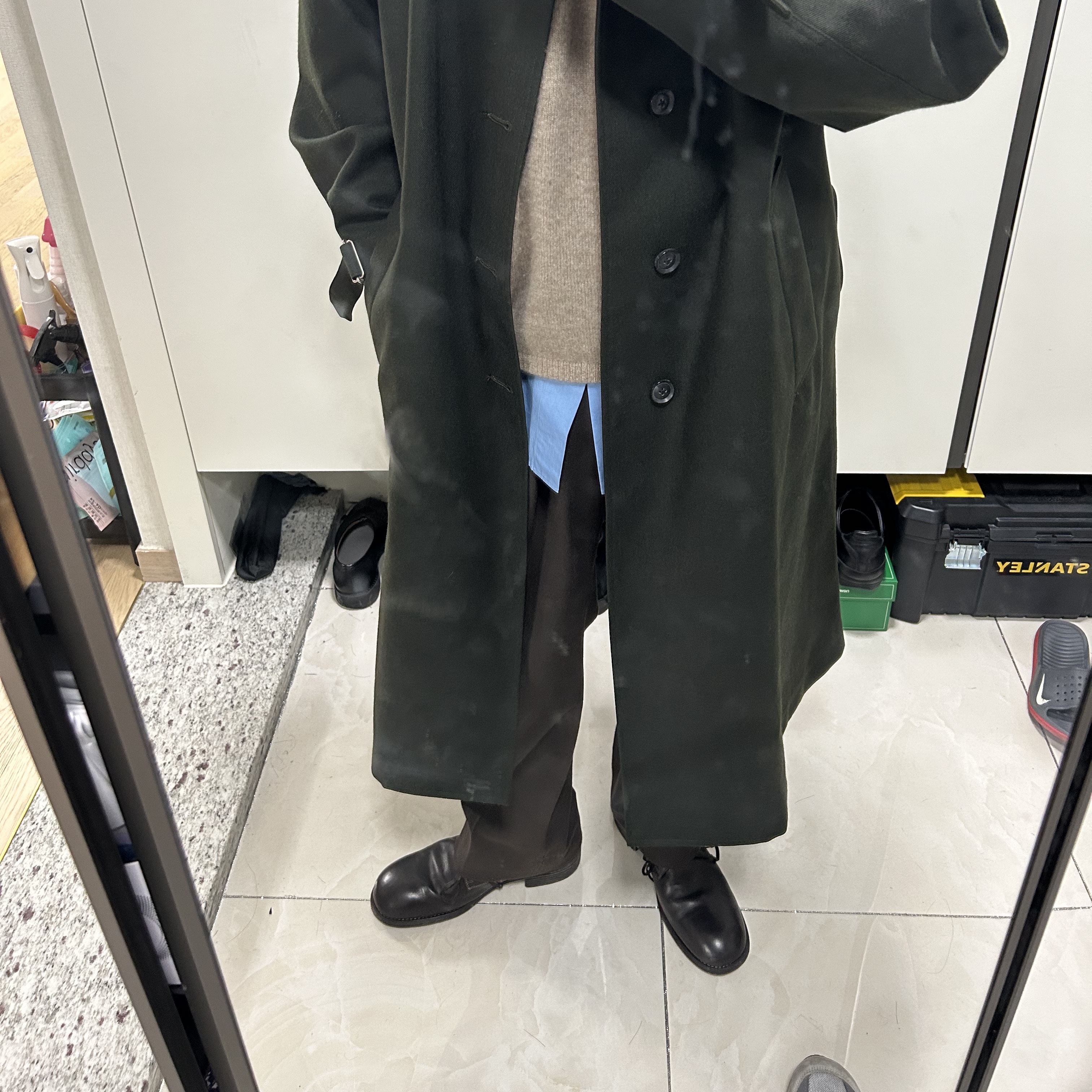 Guidi 992 Horse Full Grain Leather Derby Dark Brown 착용 스타일 - 1