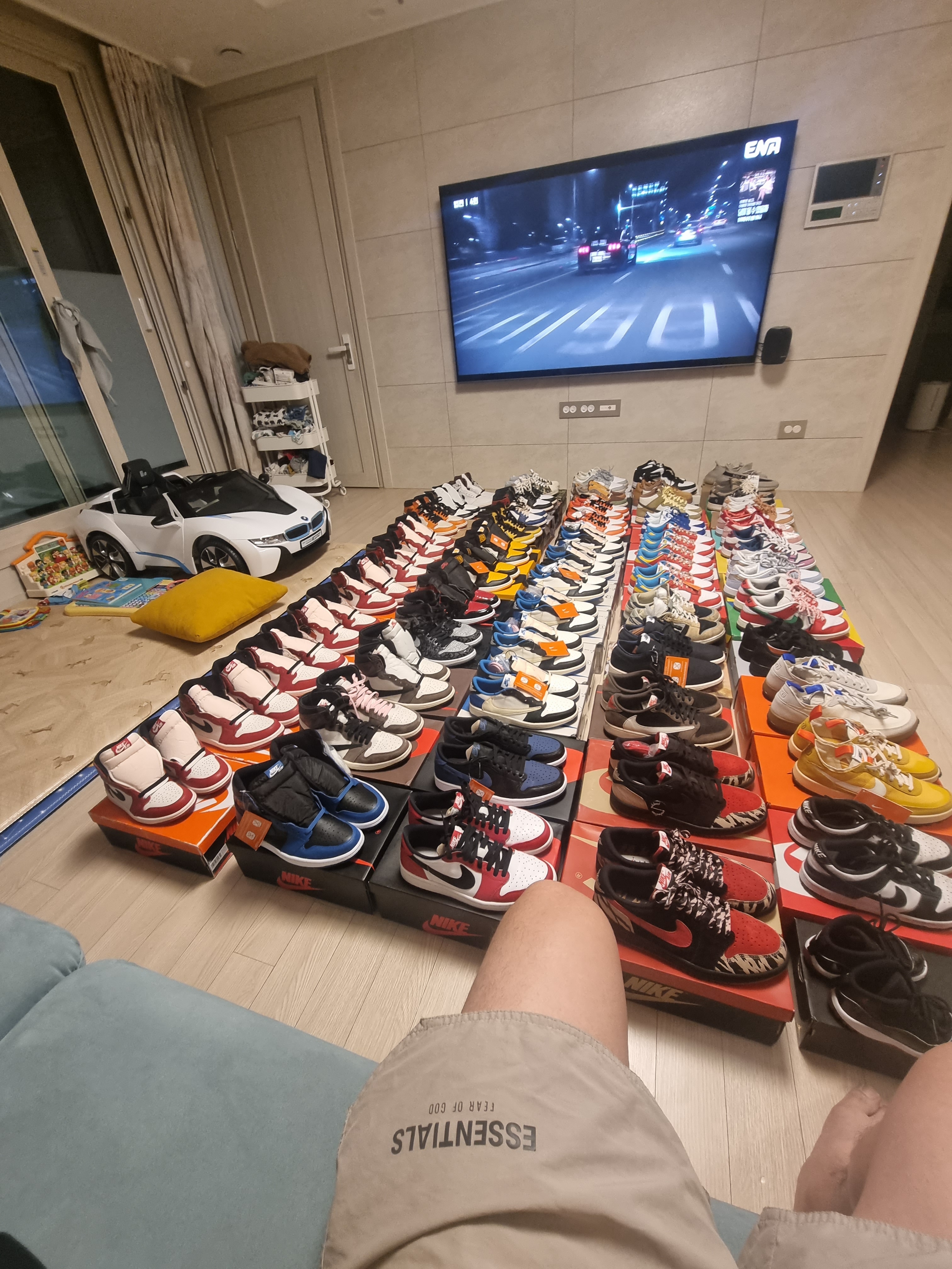 Jordan 1 Retro High OG Chicago 2022, Jordan 1 Low OG Starfish 착용 스타일