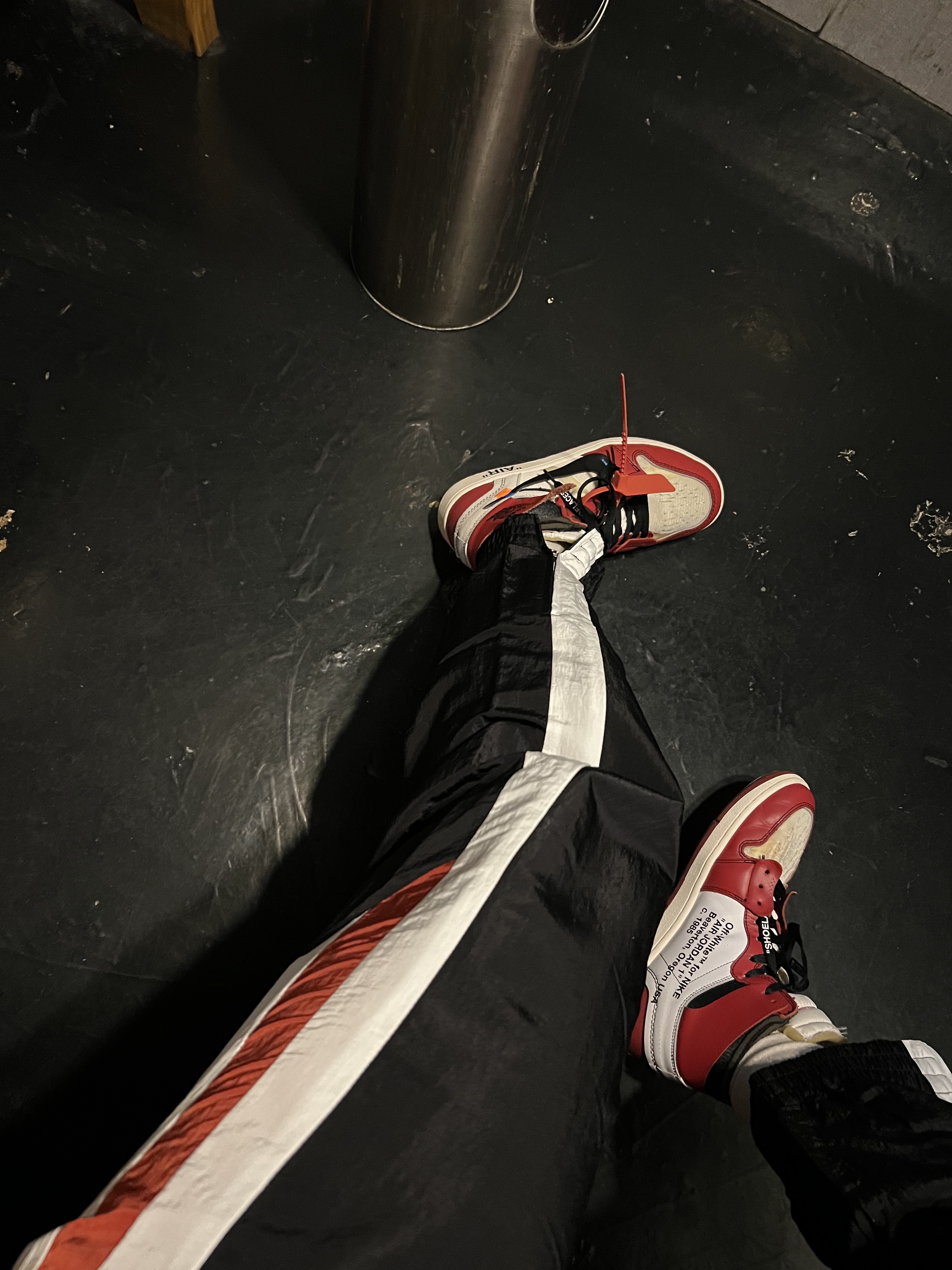 Jordan 1 x Off-White Retro High Chicago The Ten 착용 스타일