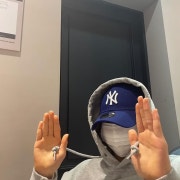 KREAM 프로필 이미지