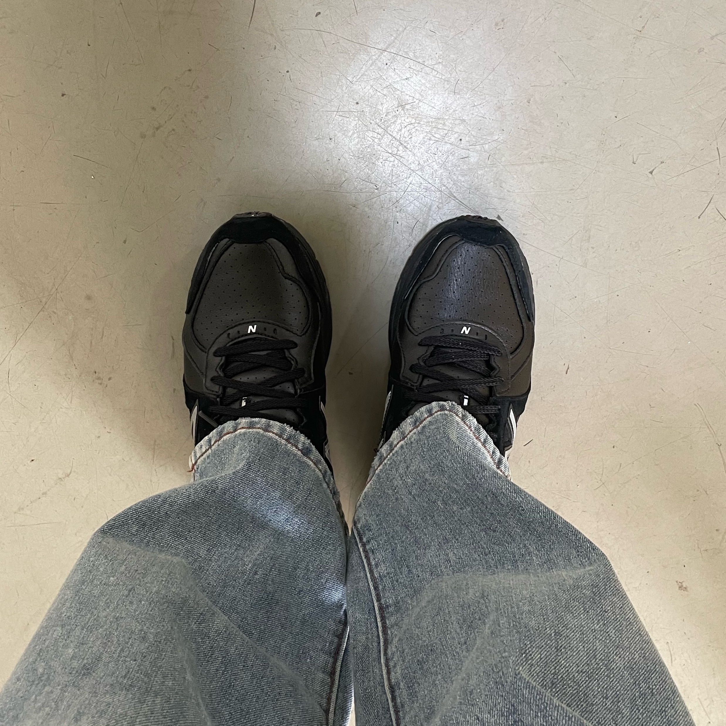 New Balance x Thisisneverthat 860v2 Black 착용 스타일