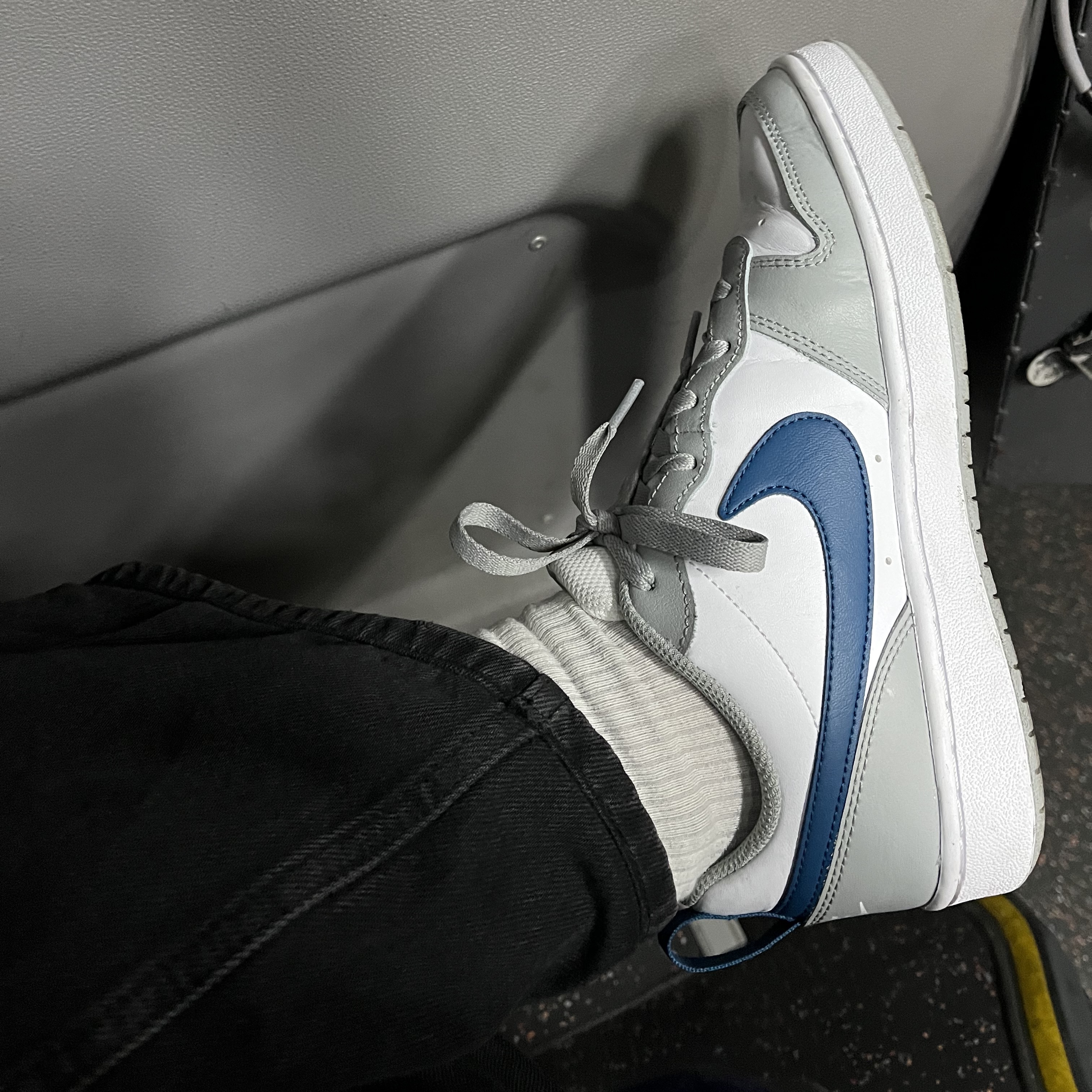 (GS) Nike Court Borough Low 2 Light Smoke Grey 착용 스타일