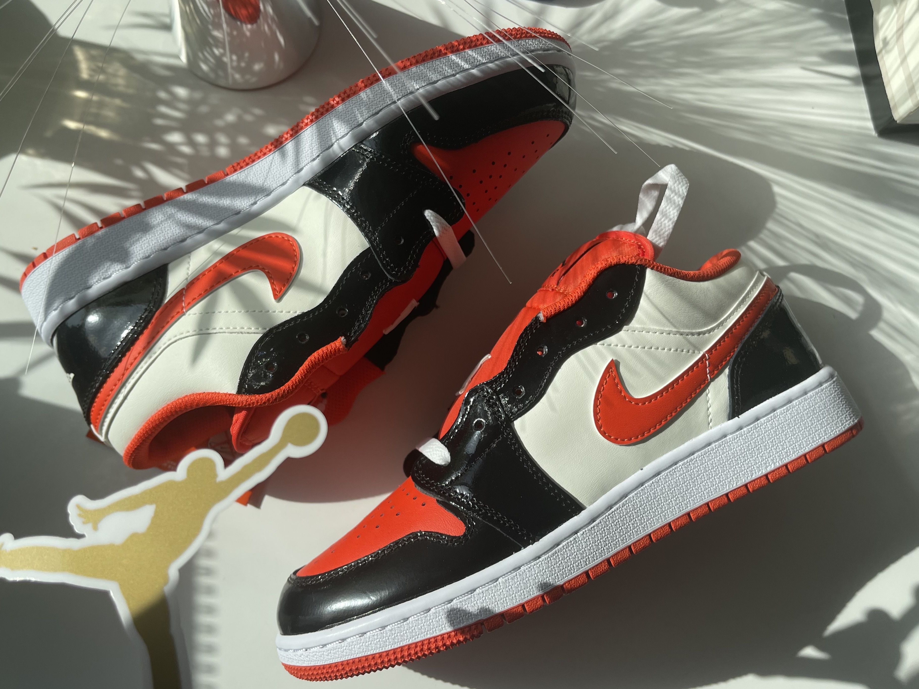 (GS) Jordan 1 Low SE Team Orange Black 착용 스타일 - 1