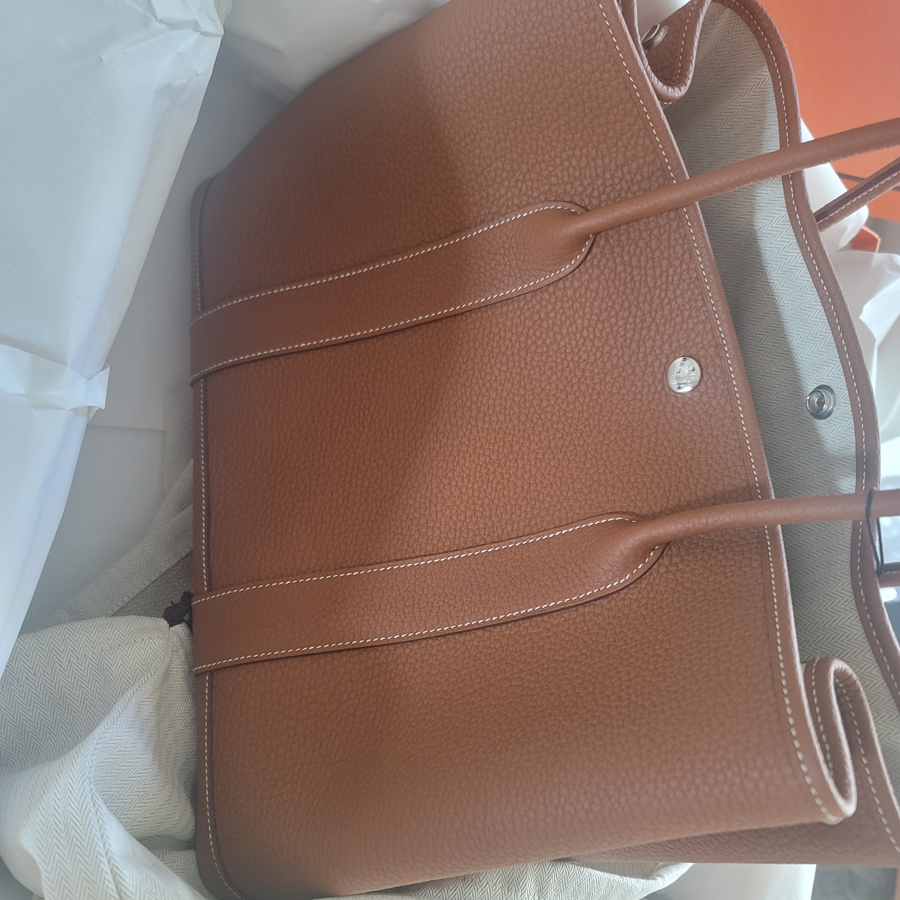Hermes Garden Party 36 Bag Negonda & Palladium Gold 착용 스타일